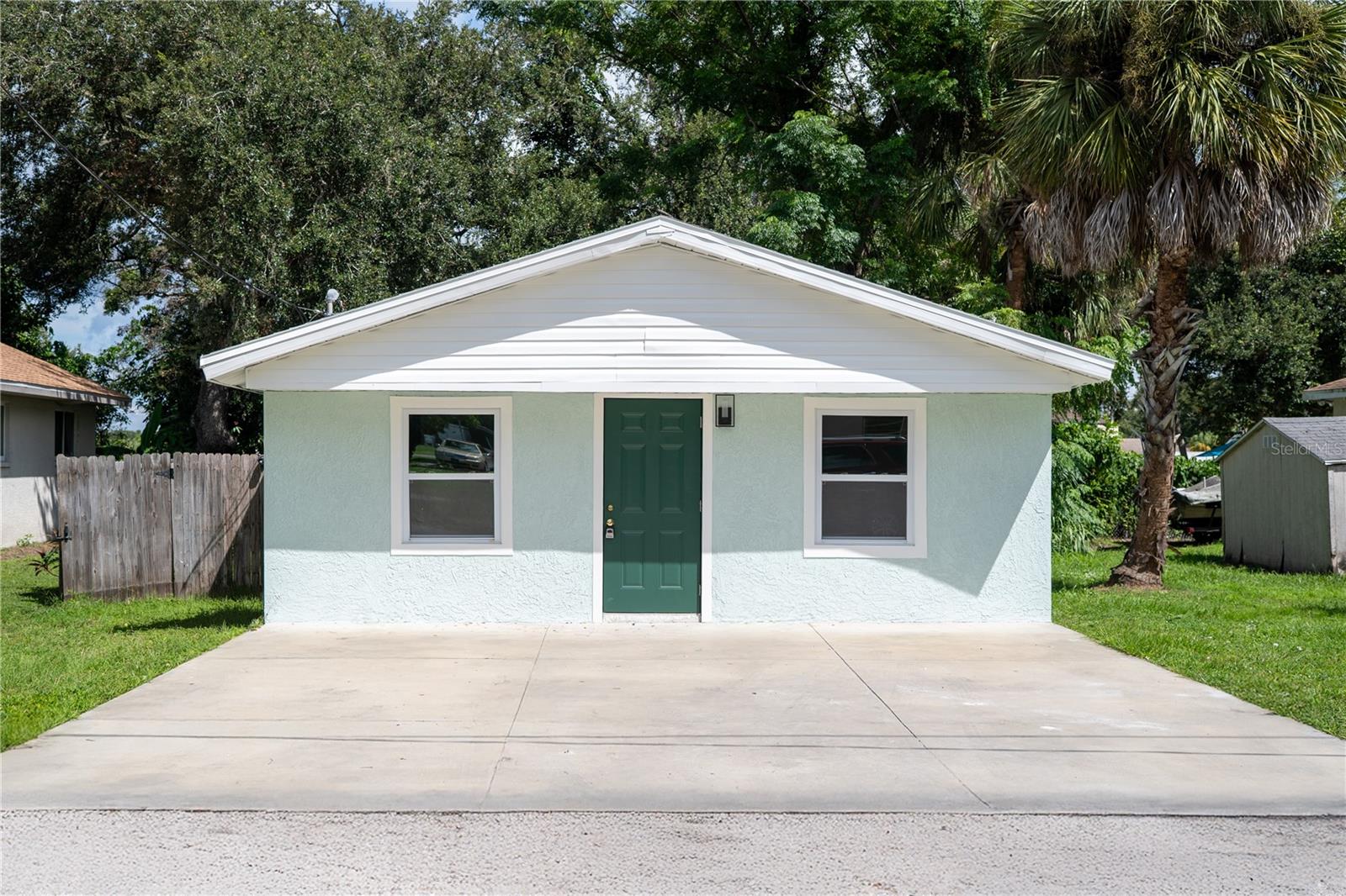 215 22nd St W, Palmetto, FL 34221