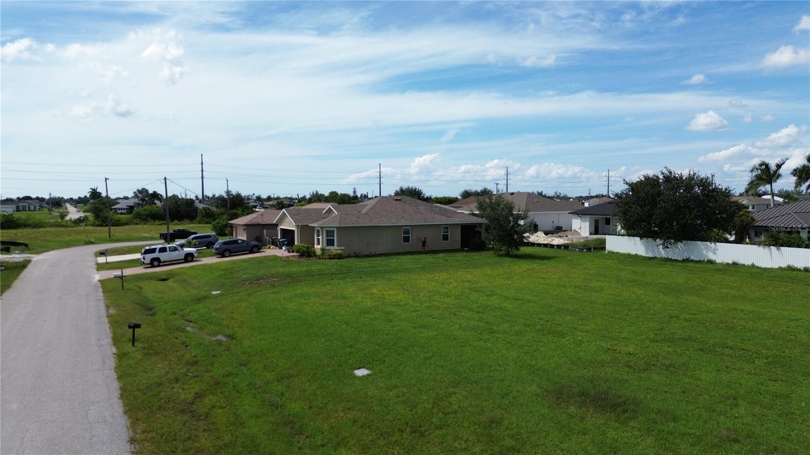2237 Nw 4th St, Cape Coral, FL 33993