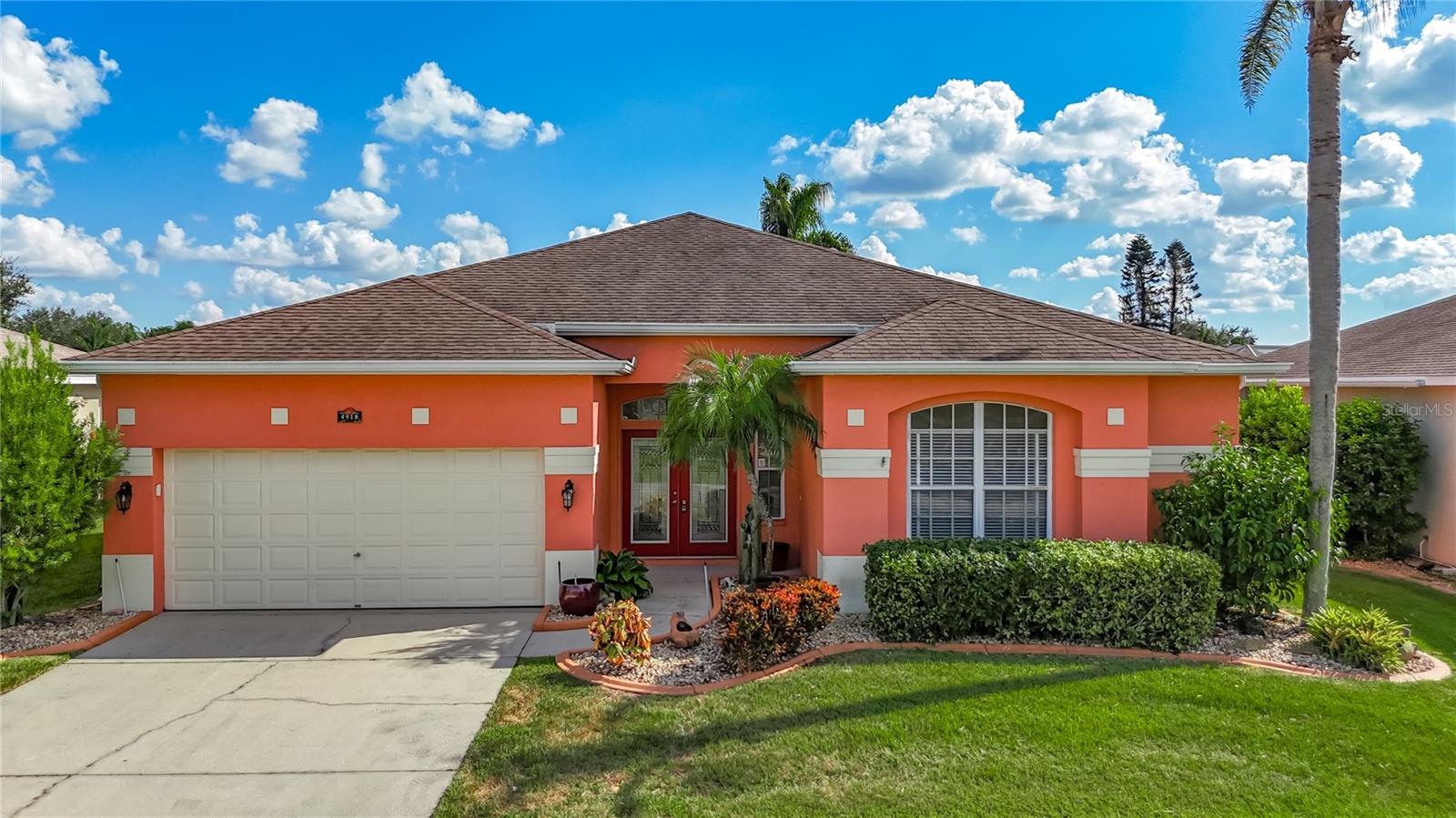 4918 Avon Lane, Sarasota, FL 34238