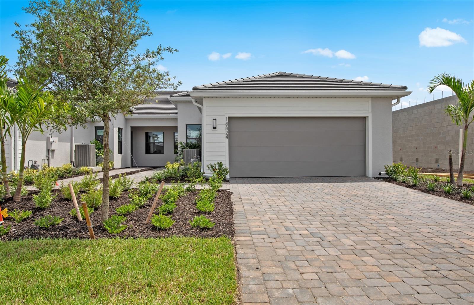 18824 Indian Rock Pl, Lakewood Ranch, FL 34211