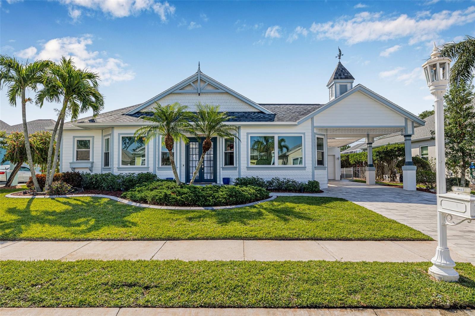 4612 Barracuda Dr, Bradenton, FL 34208