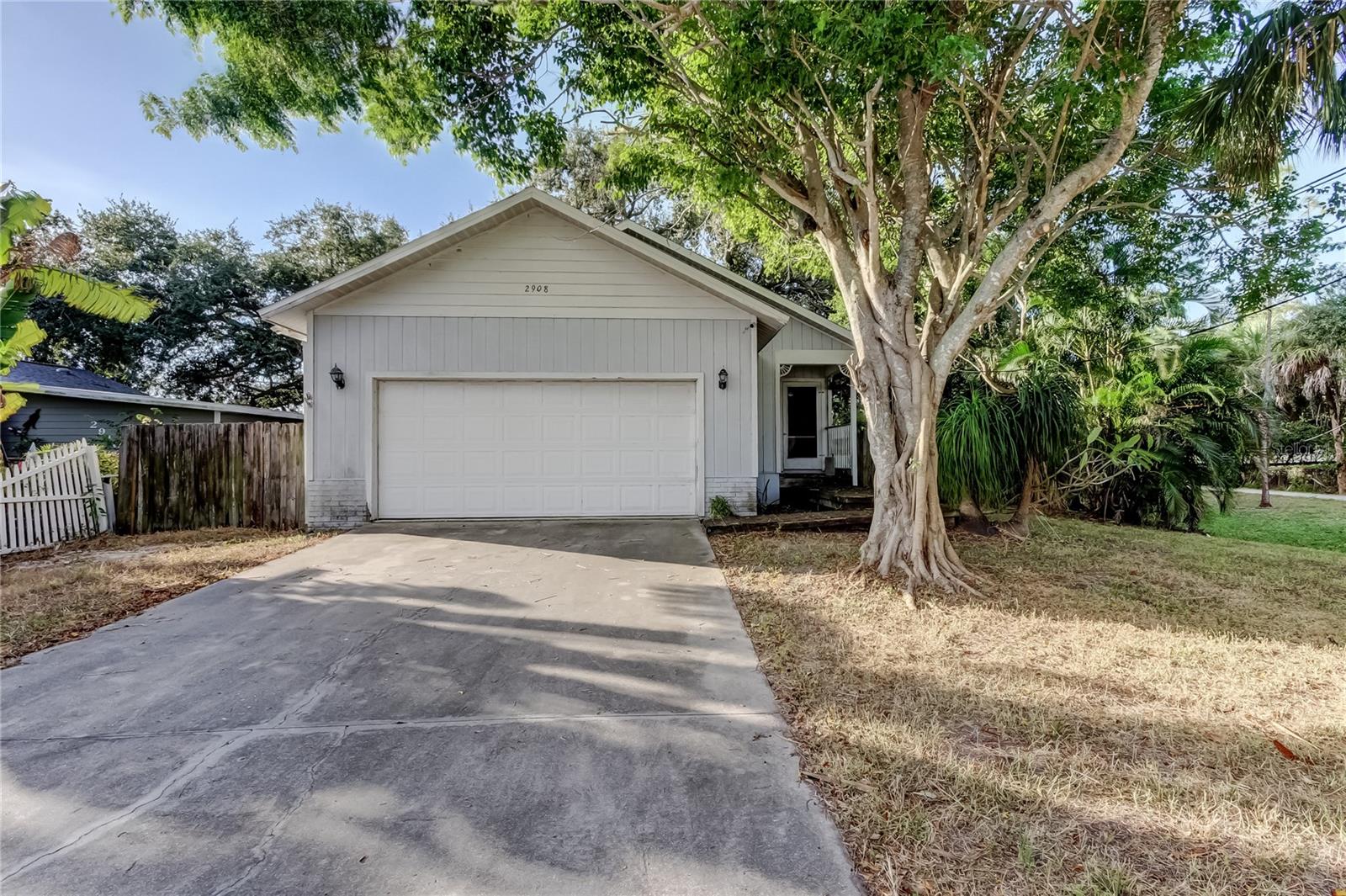 2908 Williamsburg St, Sarasota, FL 34231