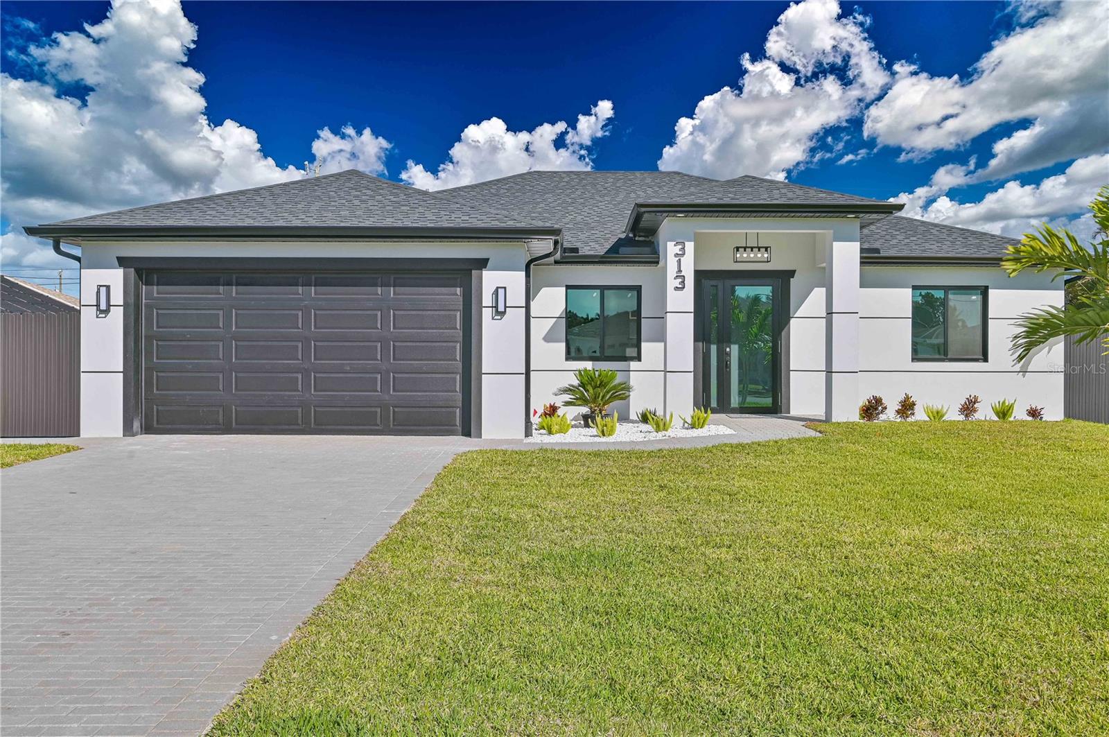 313 Se 31st Ter, Cape Coral, FL 33904