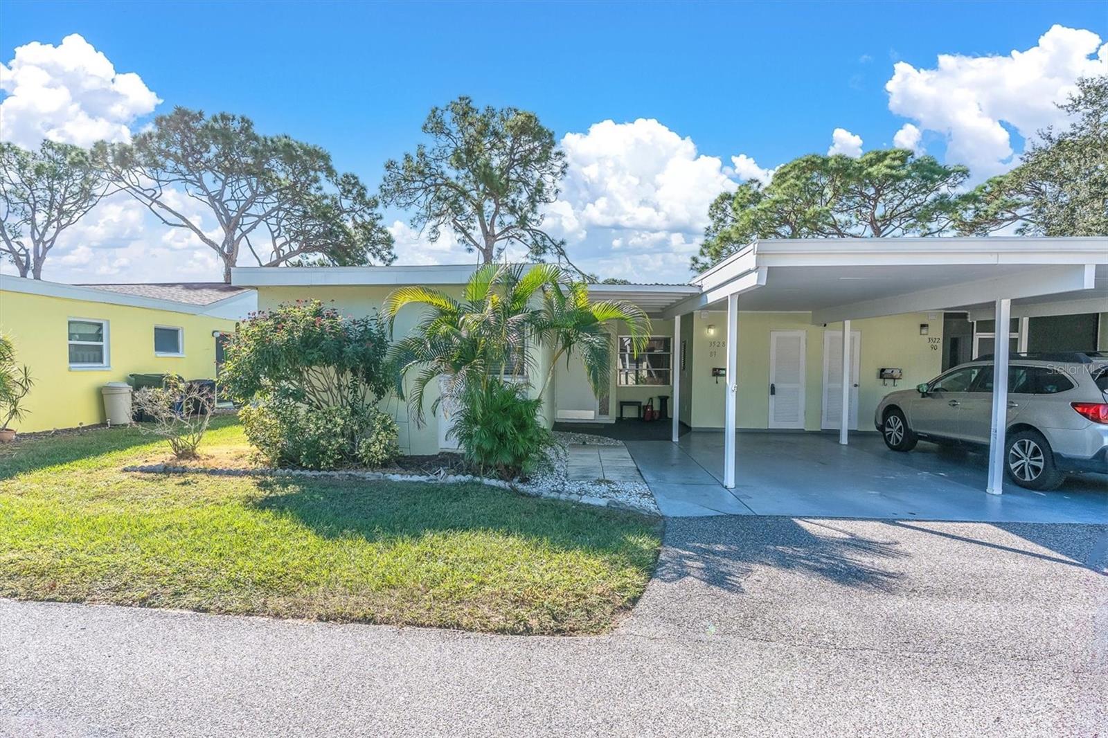 3528 Silver Pine Ct #89, Sarasota, FL 34231