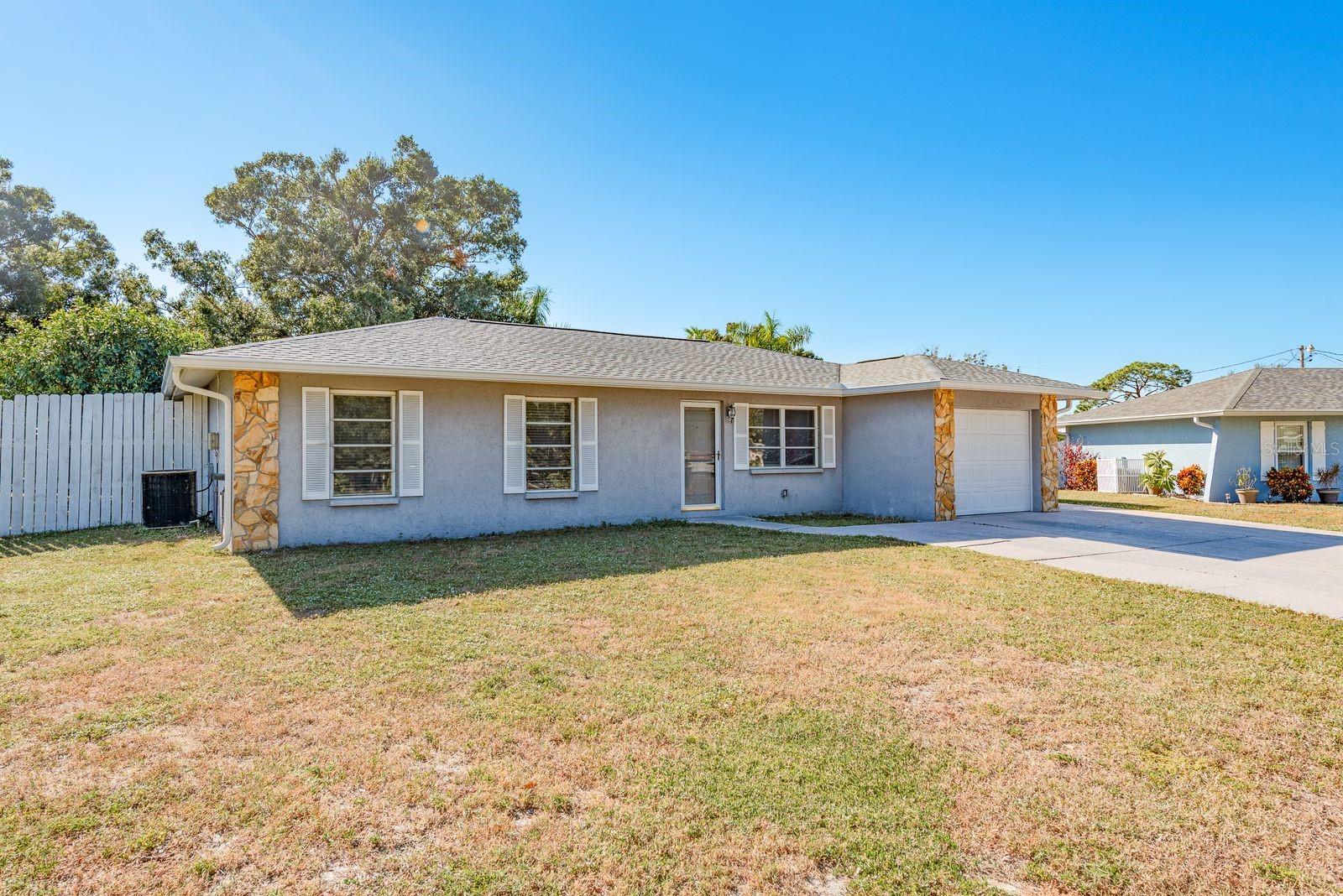 5180 Island Date St, Sarasota, FL 34232