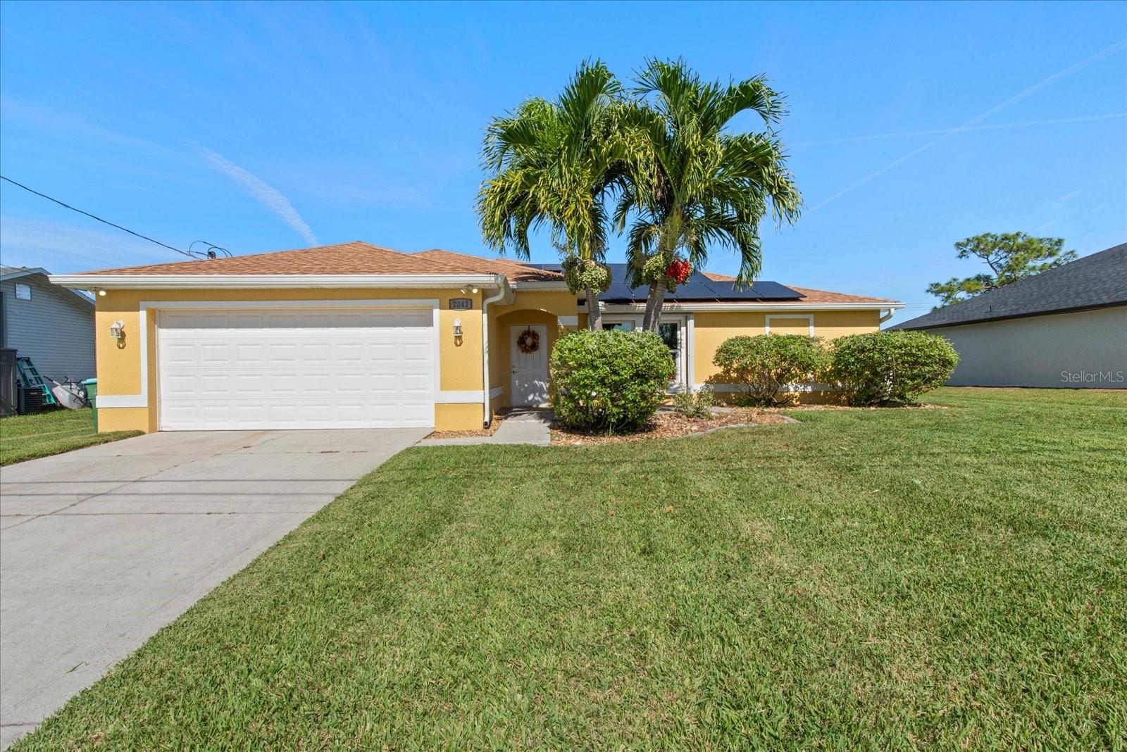 2041 Ne 28th St, Cape Coral, FL 33909