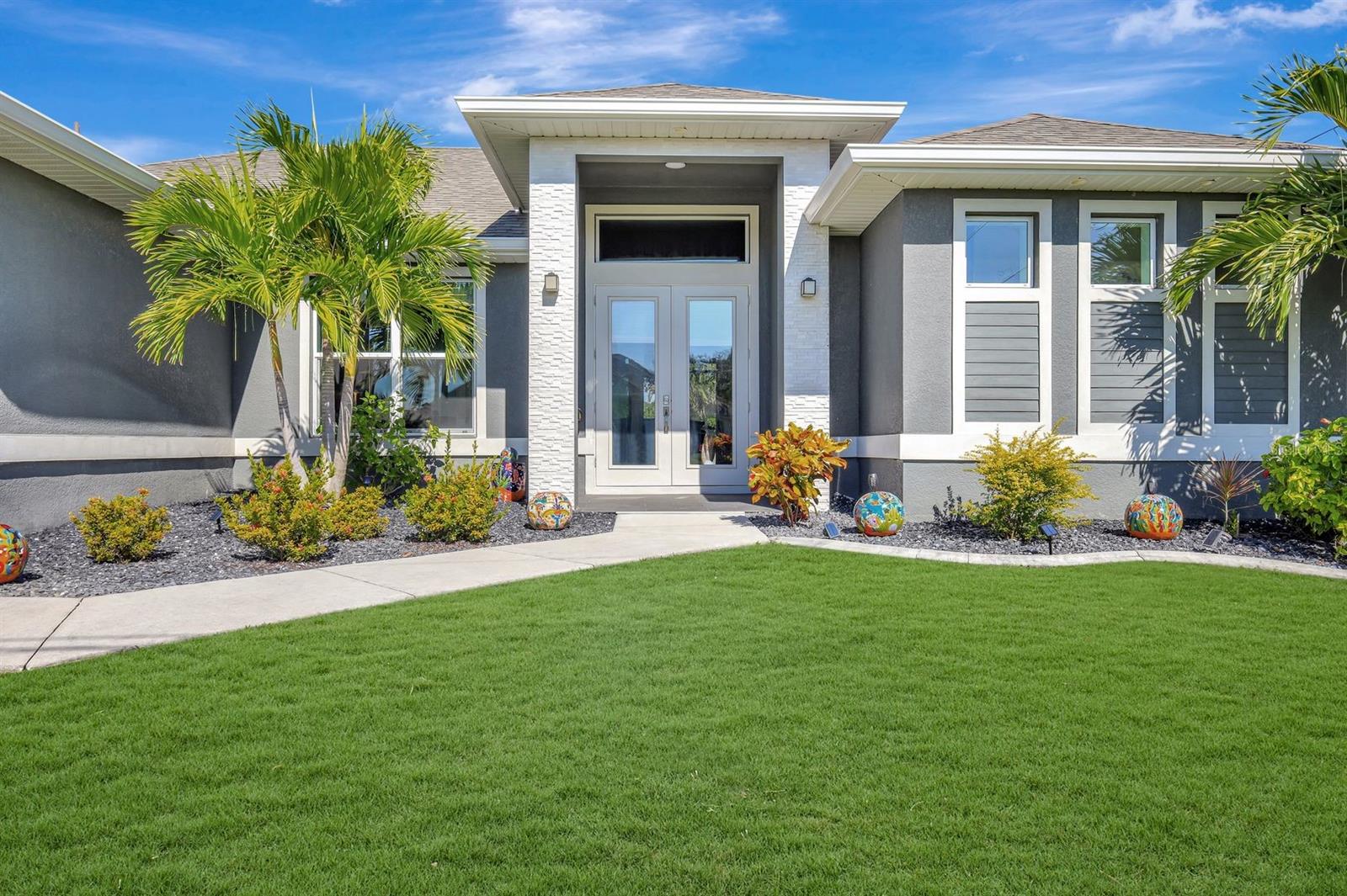2801 Nw 15th St, Cape Coral, FL 33993