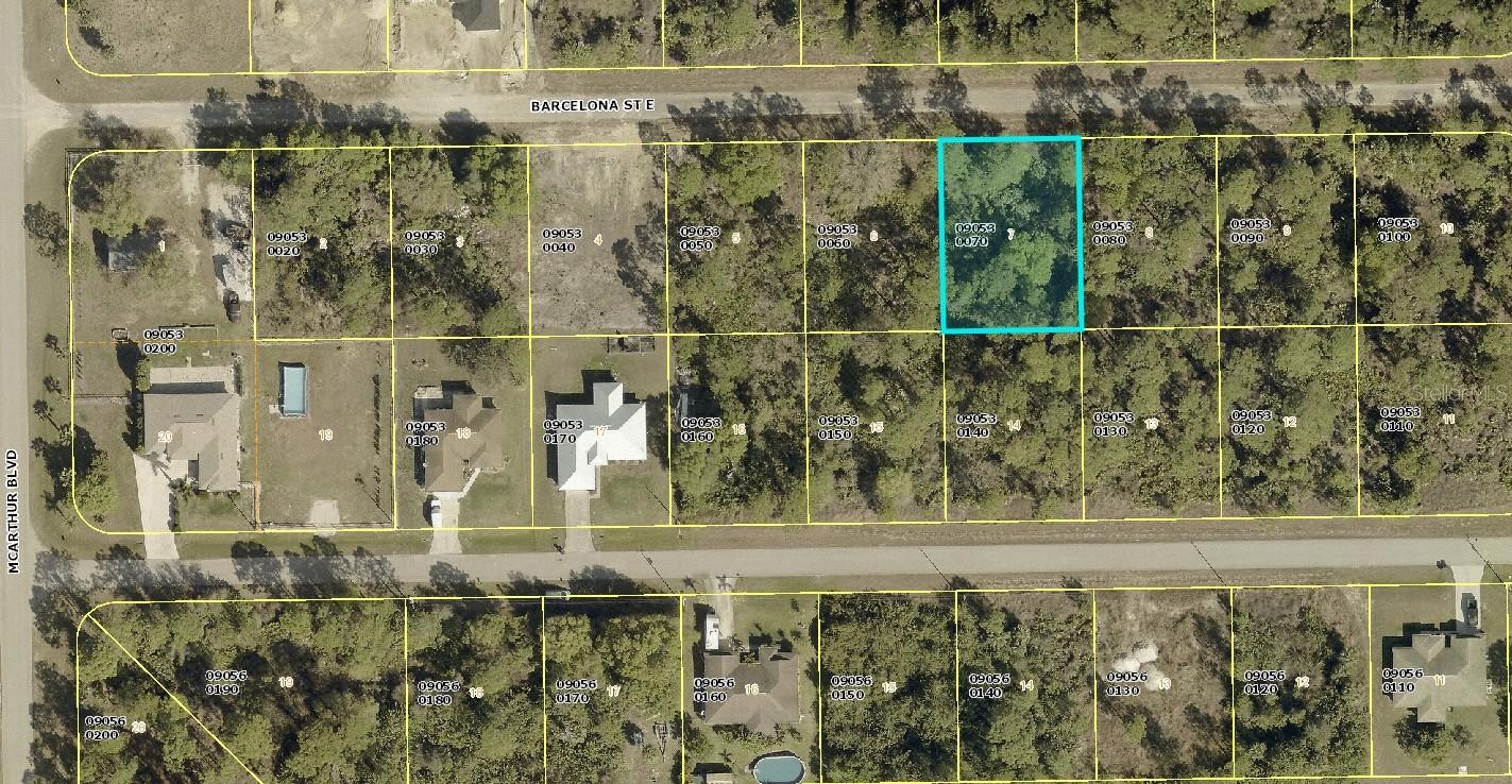 1020 Barcelona St E, Lehigh Acres, FL 33974