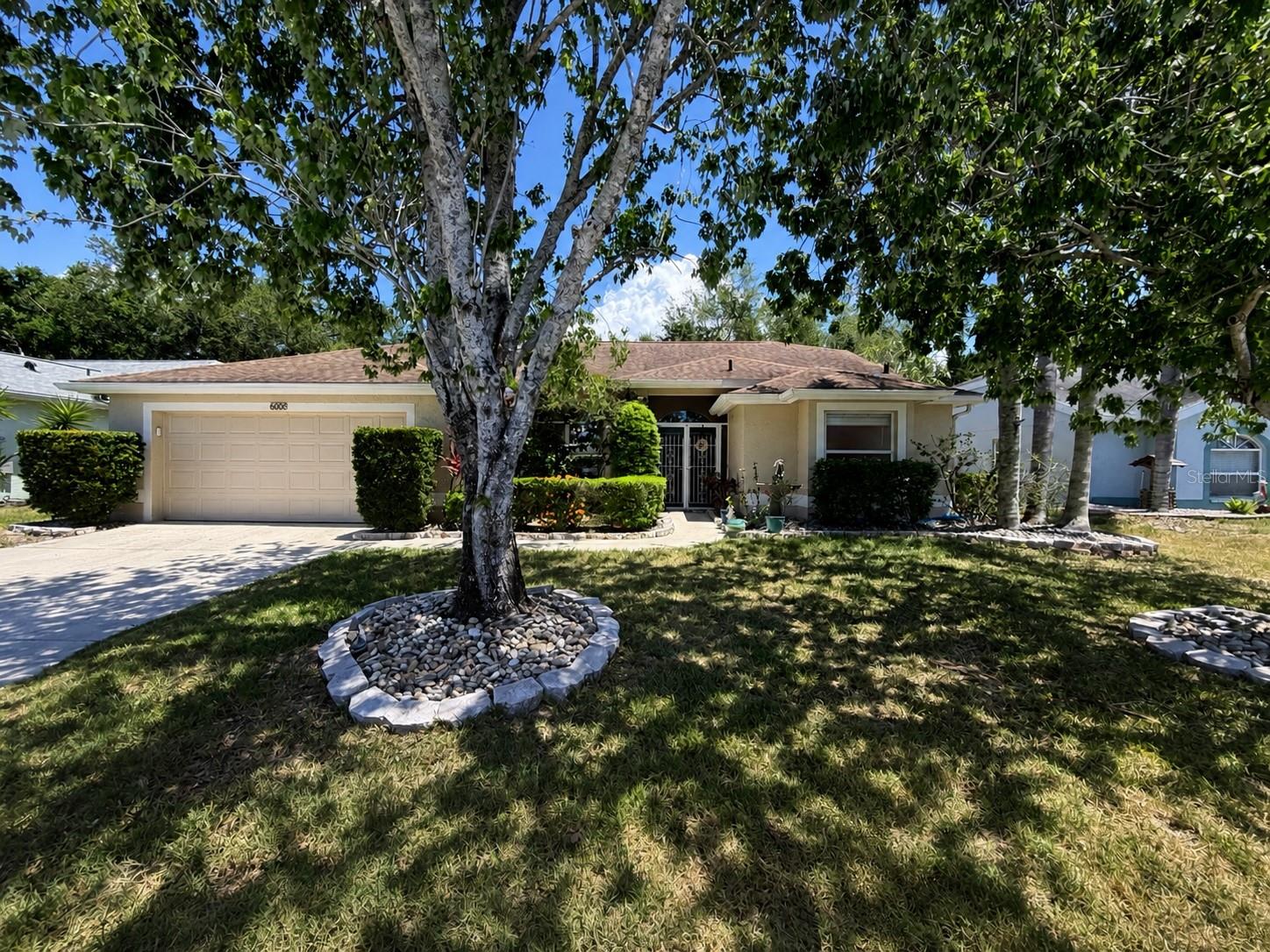 6005 Promenade Ct, Bradenton, FL 34203