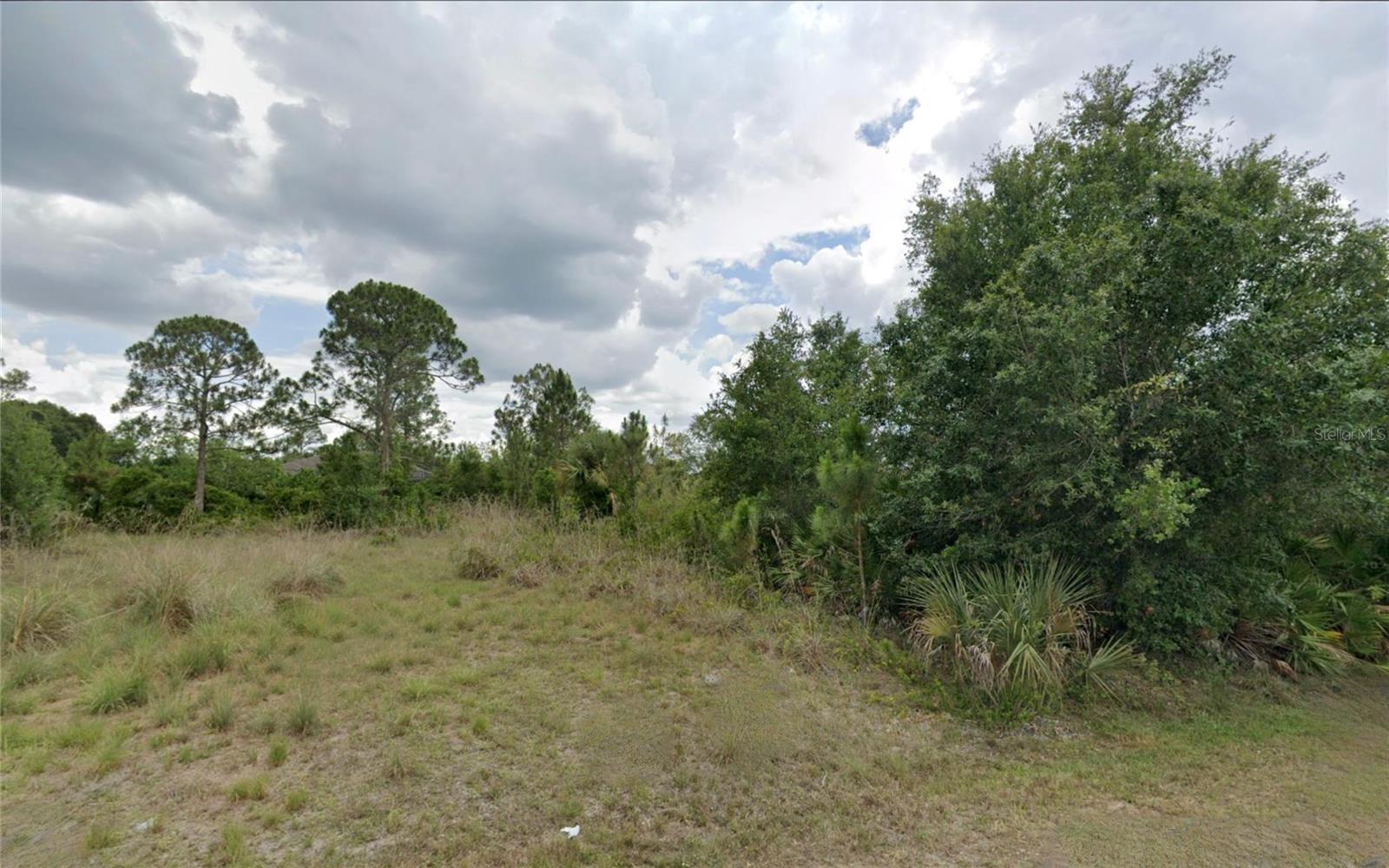 610 Mckinley Ave, Lehigh Acres, FL 33972