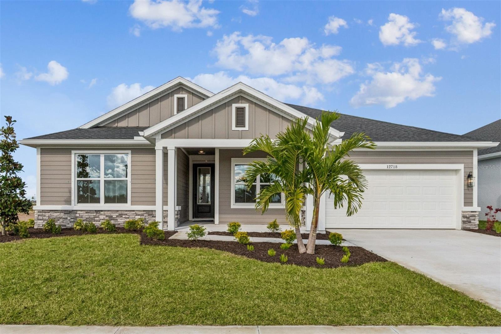 12718 Driftwood Tide Dr, Palmetto, FL 34221