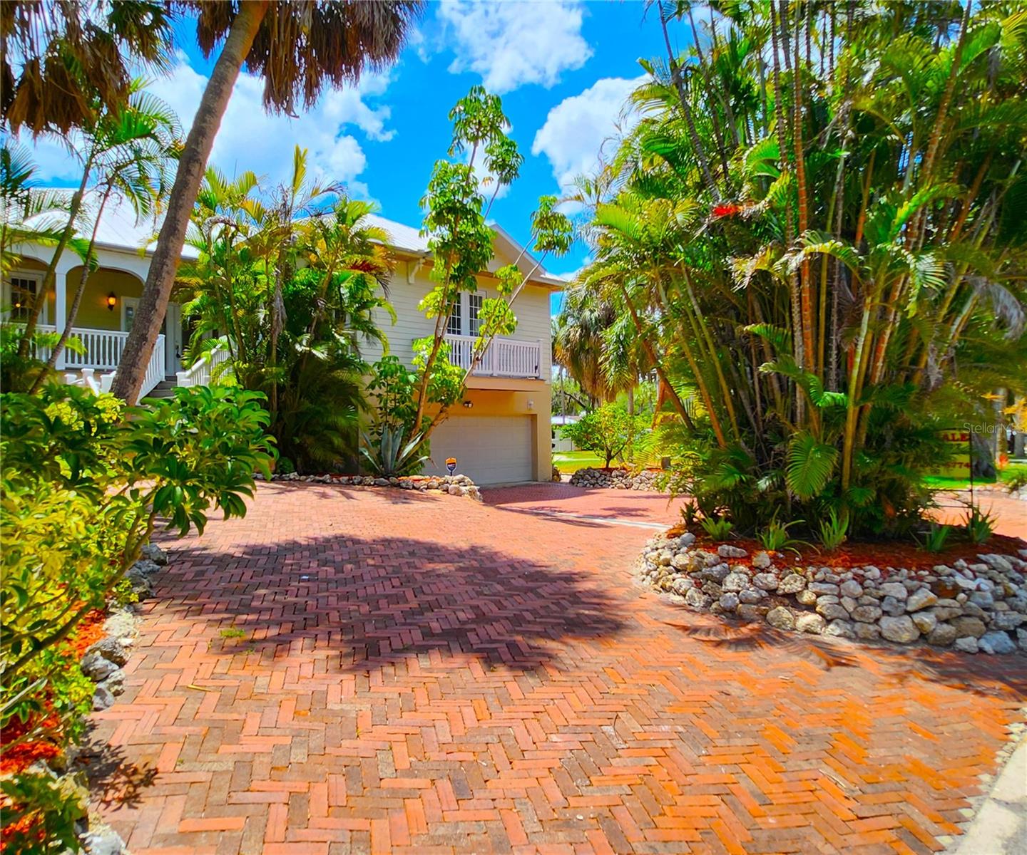 102 17th St Ne, Bradenton, FL 34208