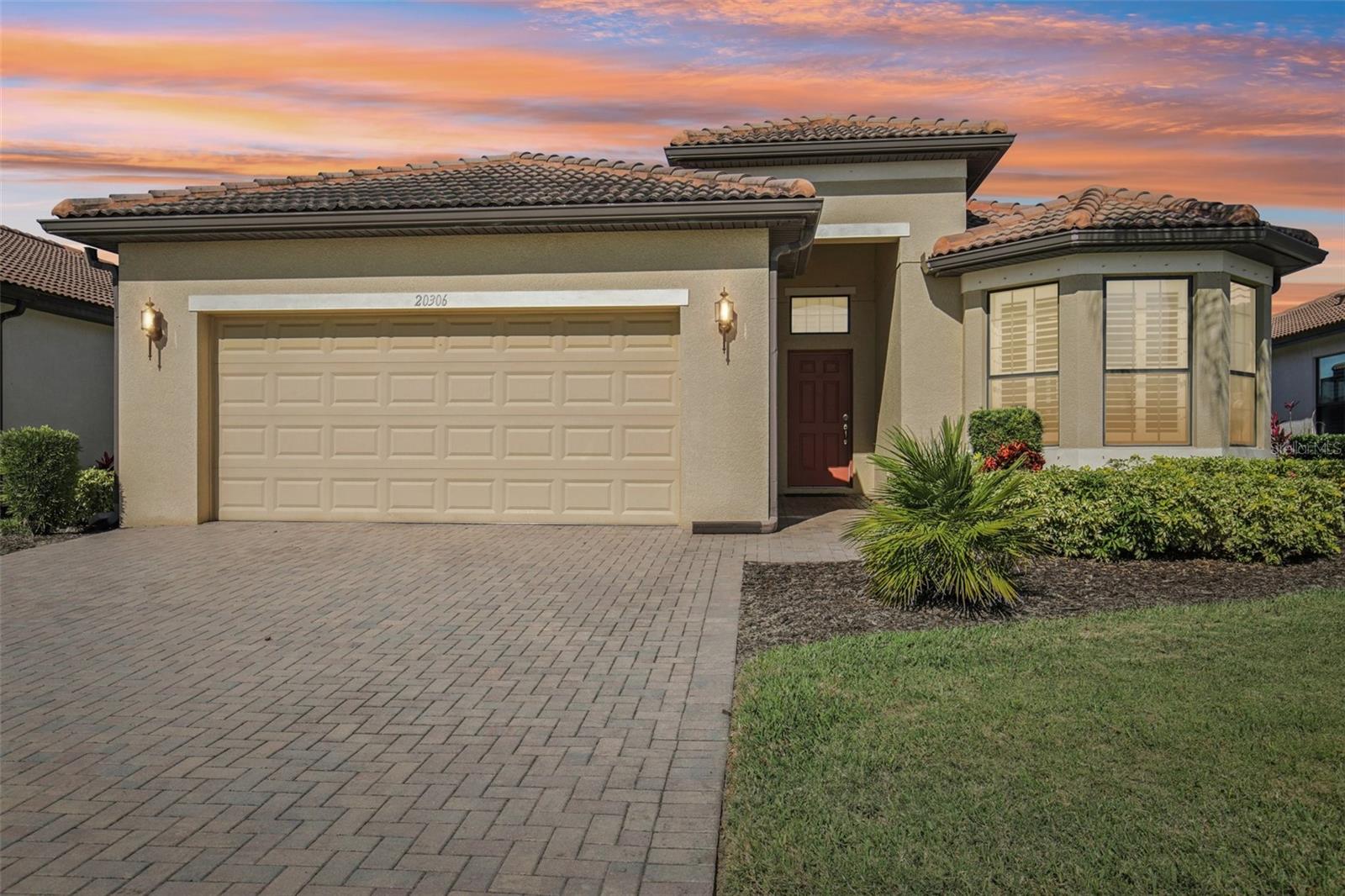20306 Pezzana Dr, Venice, FL 34292