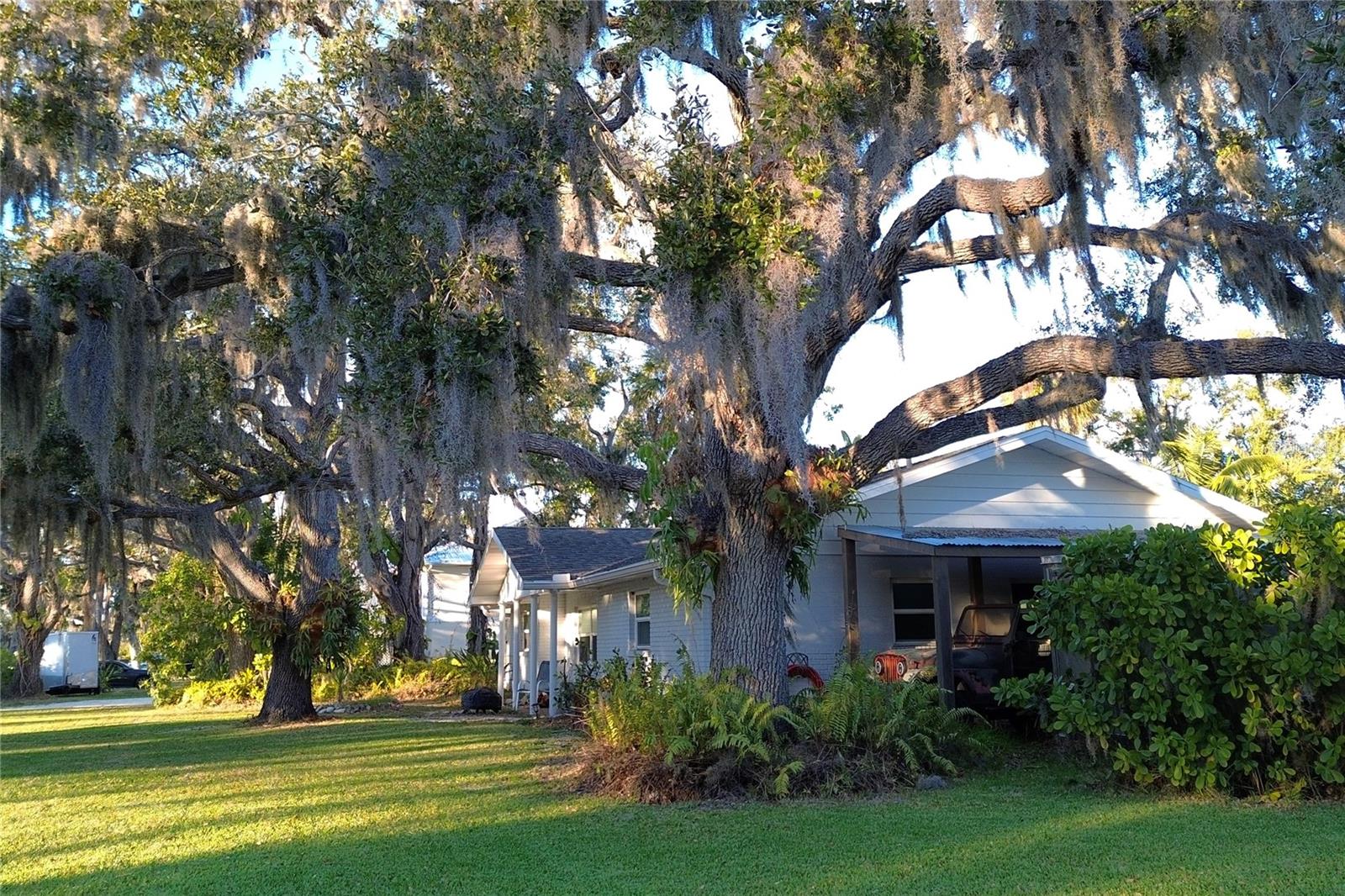 358 Highland Shores Dr, Ellenton, FL 34222