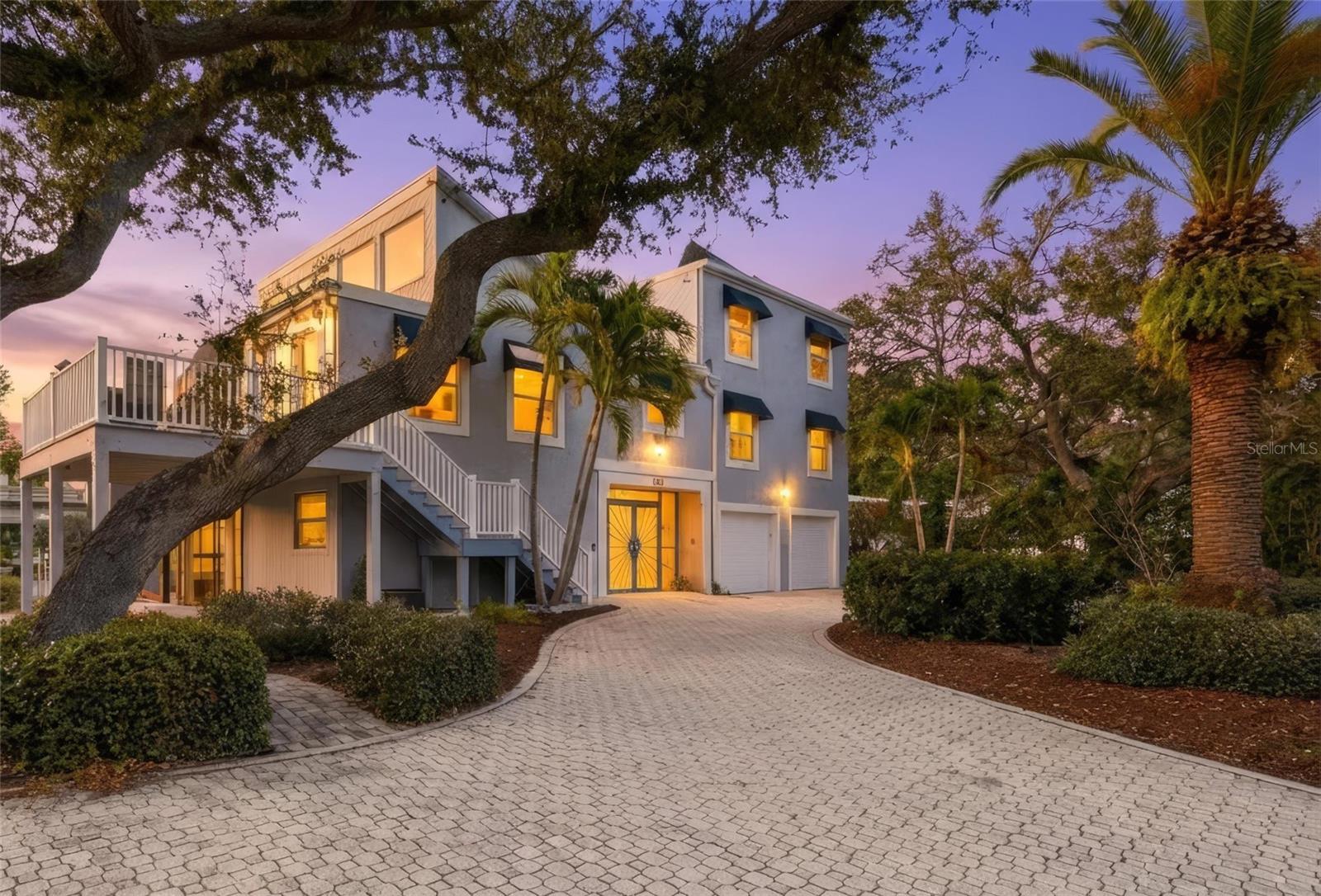 557 Venice Ln, Sarasota, FL 34242