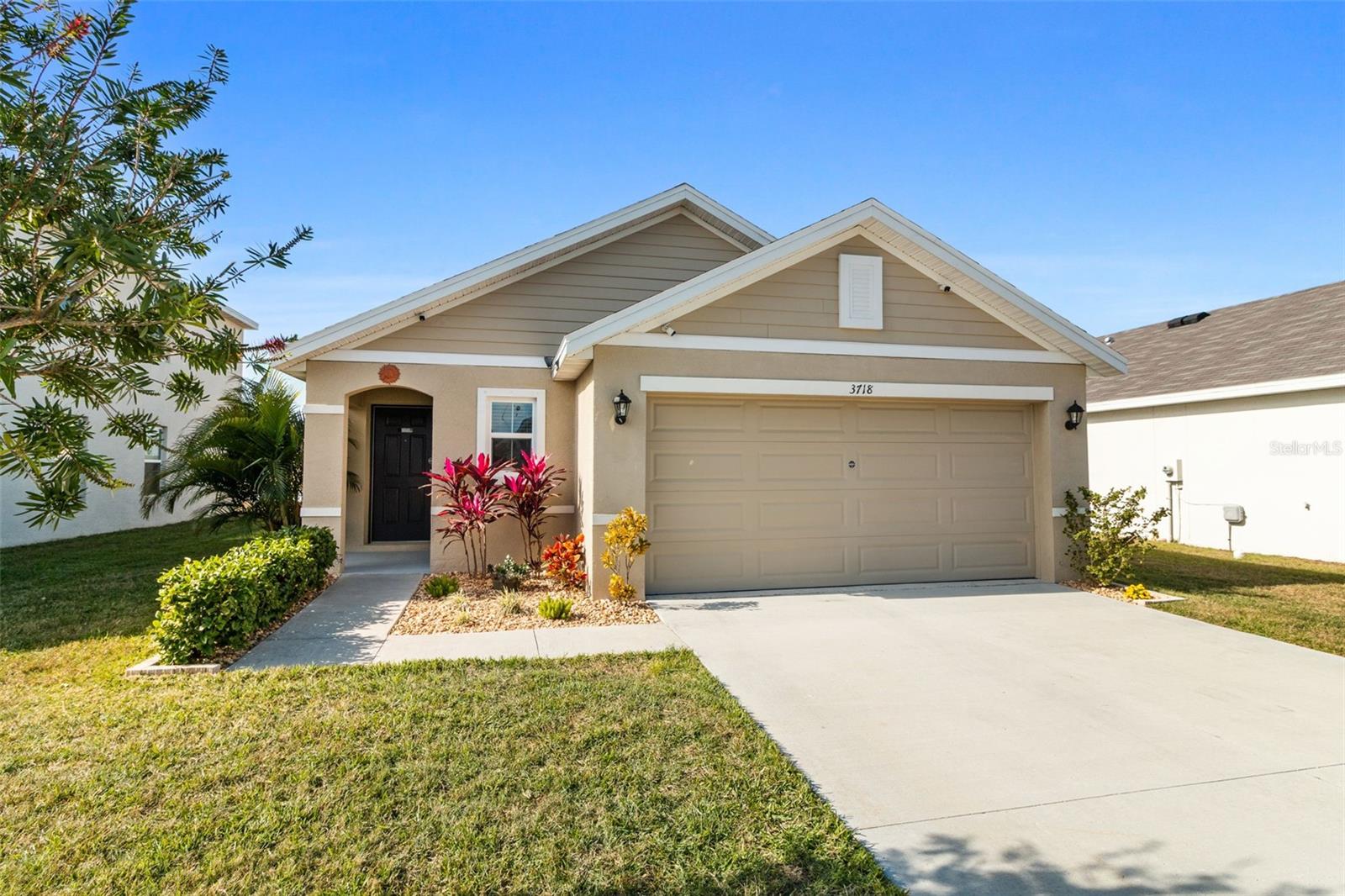 3718 Mannered Gold Ave, Bradenton, FL 34208