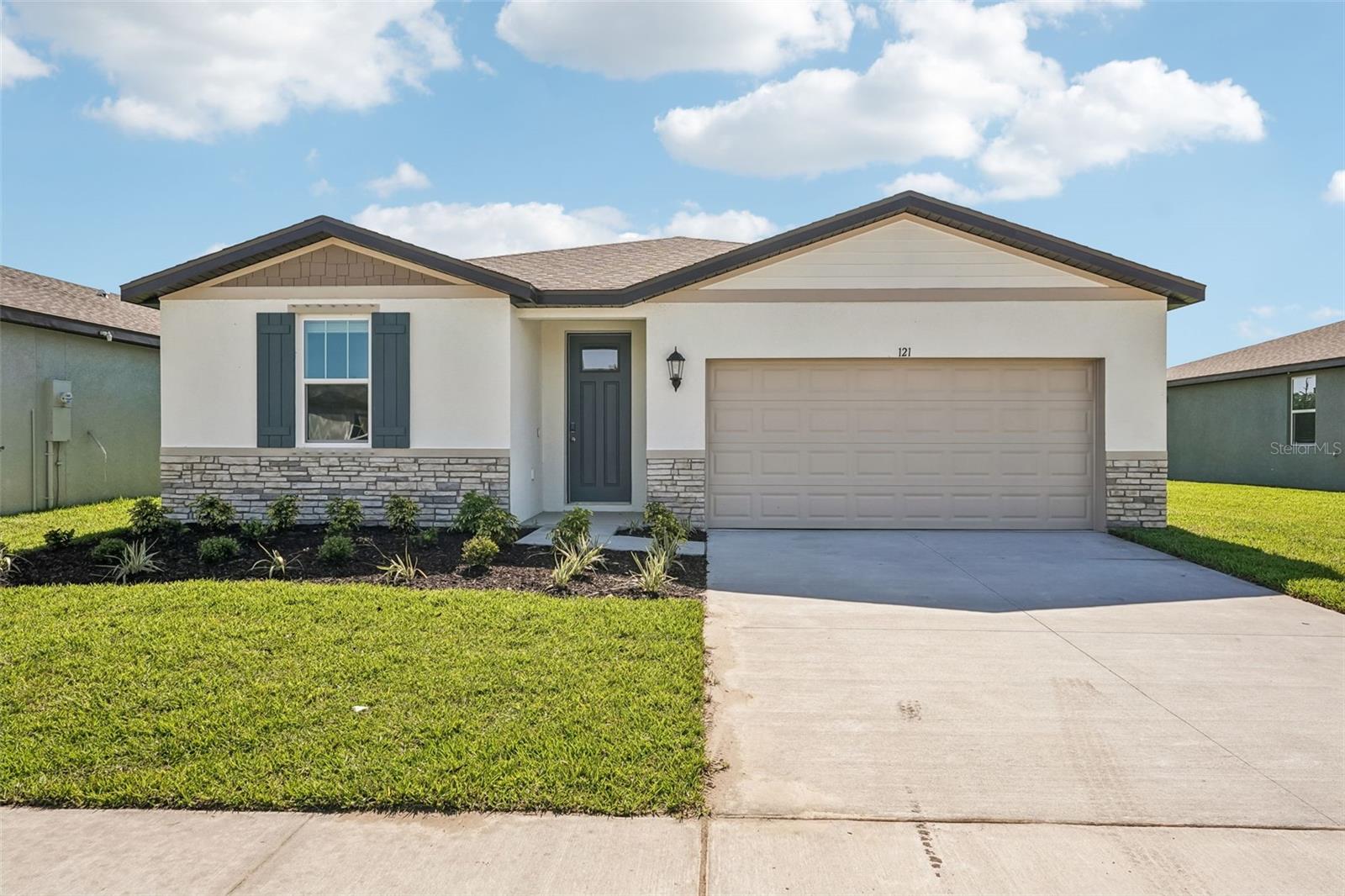 121 Outback Hideaway Ave, Nokomis, FL 34275