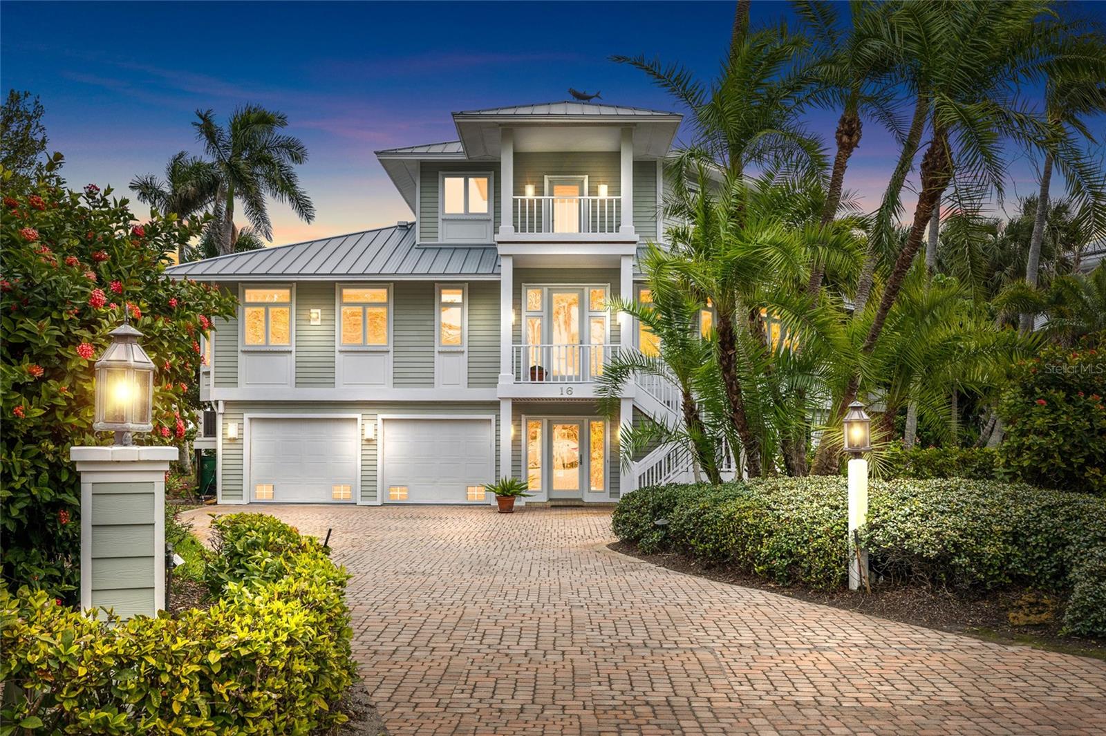 16 Grouper Hole Dr, Boca Grande, FL 33921