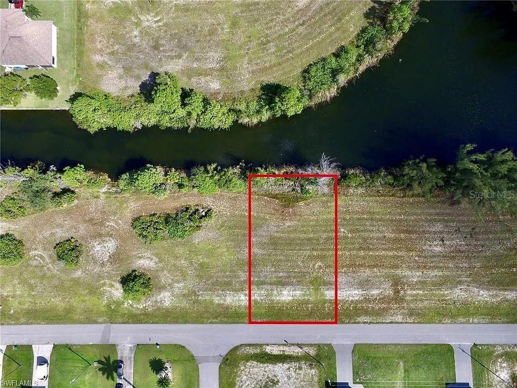 2017 Nw 24th Ave, Cape Coral, FL 33993