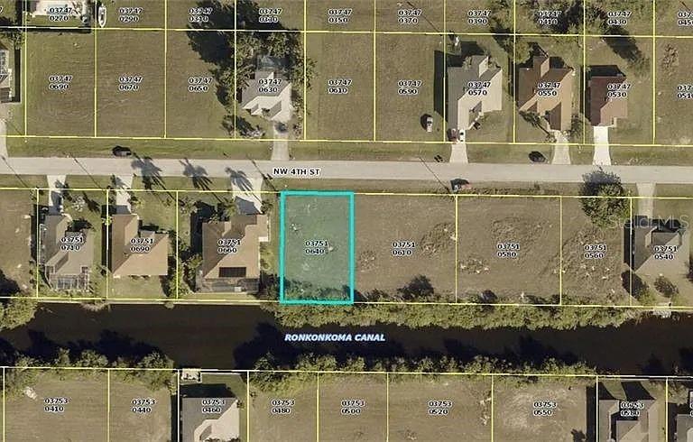 2042 Nw 4th St, Cape Coral, FL 33993