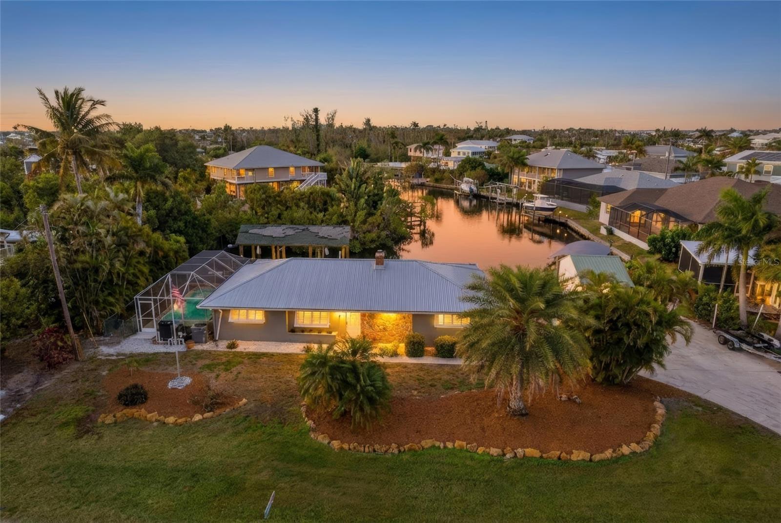 2740 Sanibel Blvd, St James City, FL 33956