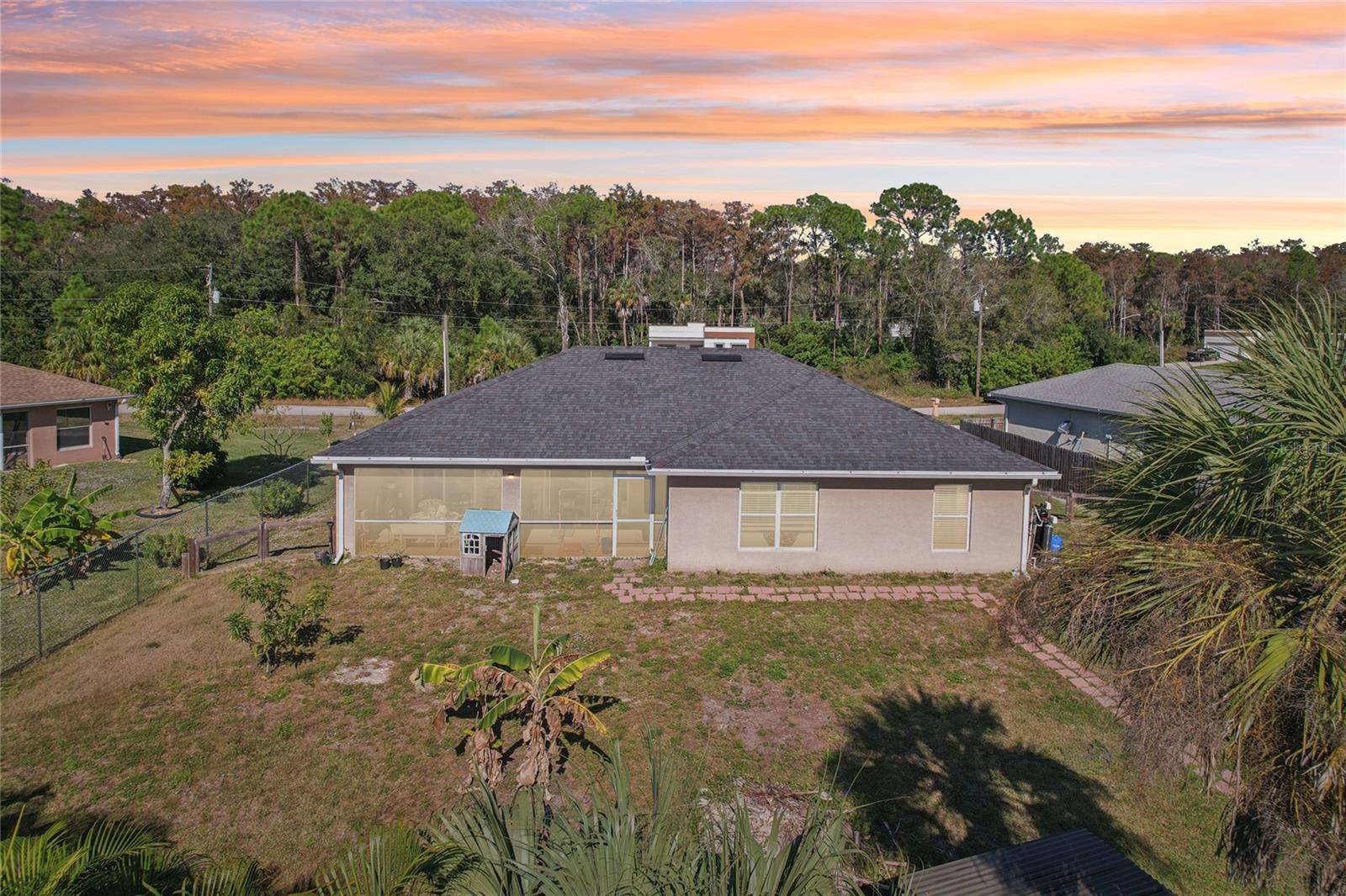 1910 Lorna Ave, Lehigh Acres, FL 33972