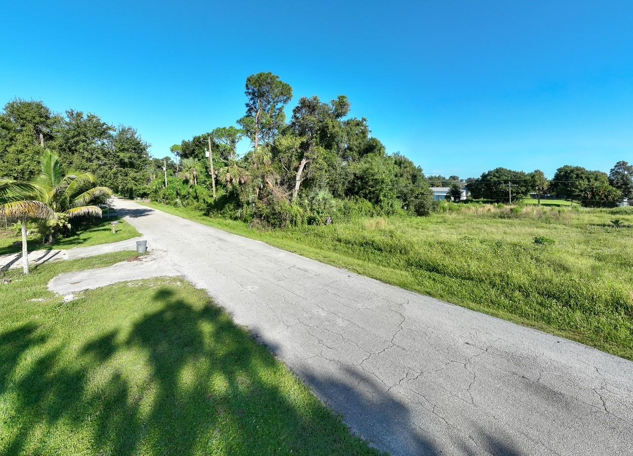 458 Capitol St, North Fort Myers, FL 33903