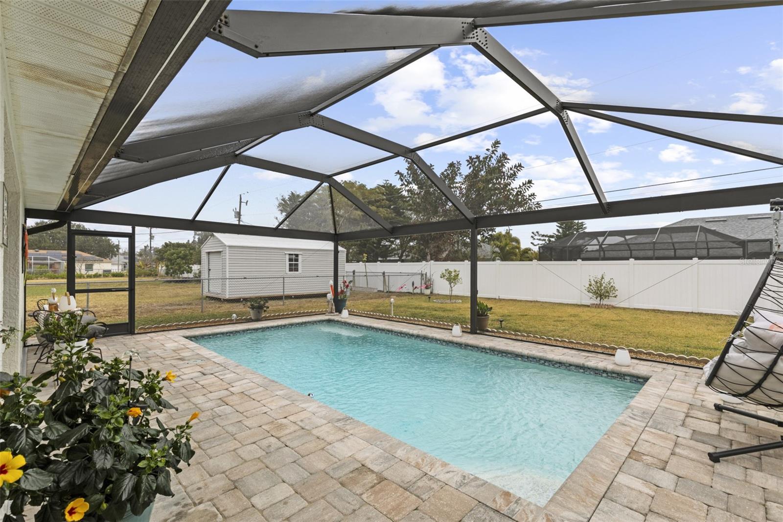 303 Ne 13th Ave, Cape Coral, FL 33909