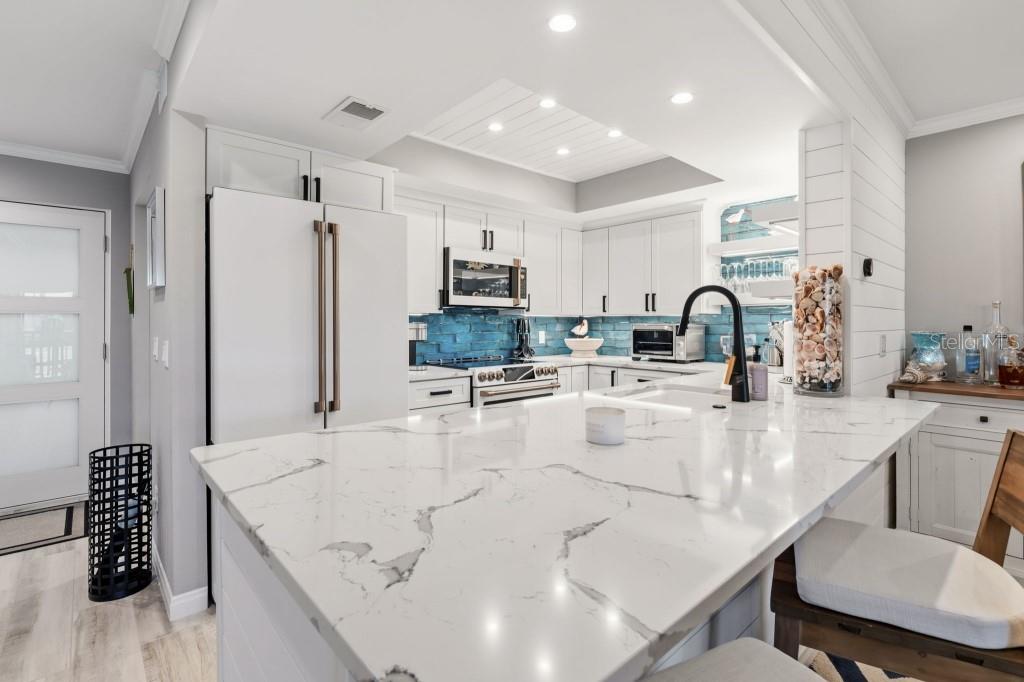 2055 Gulf Of Mexico Dr #G2-213, Longboat Key, FL 34228