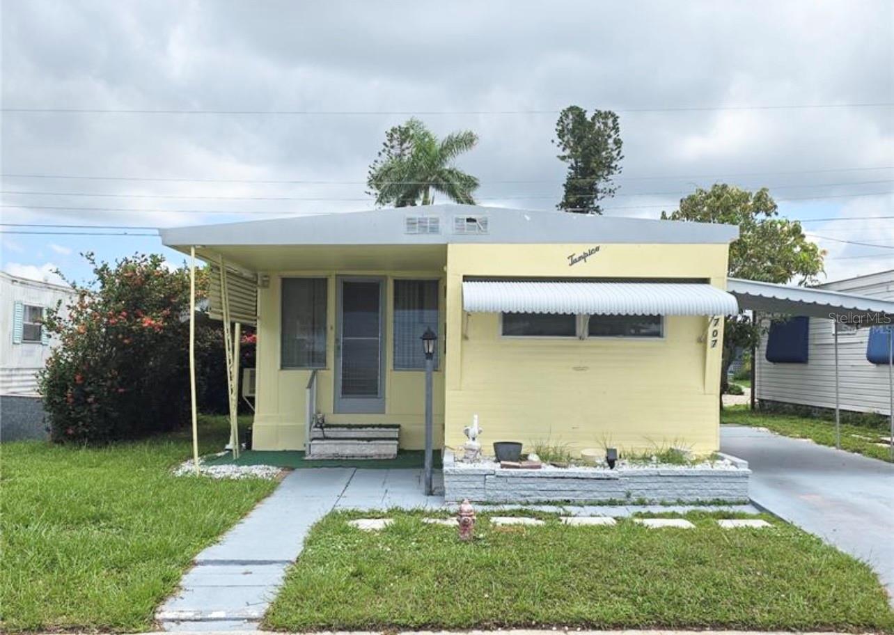 707 49th Avenue Dr W, Bradenton, FL 34207