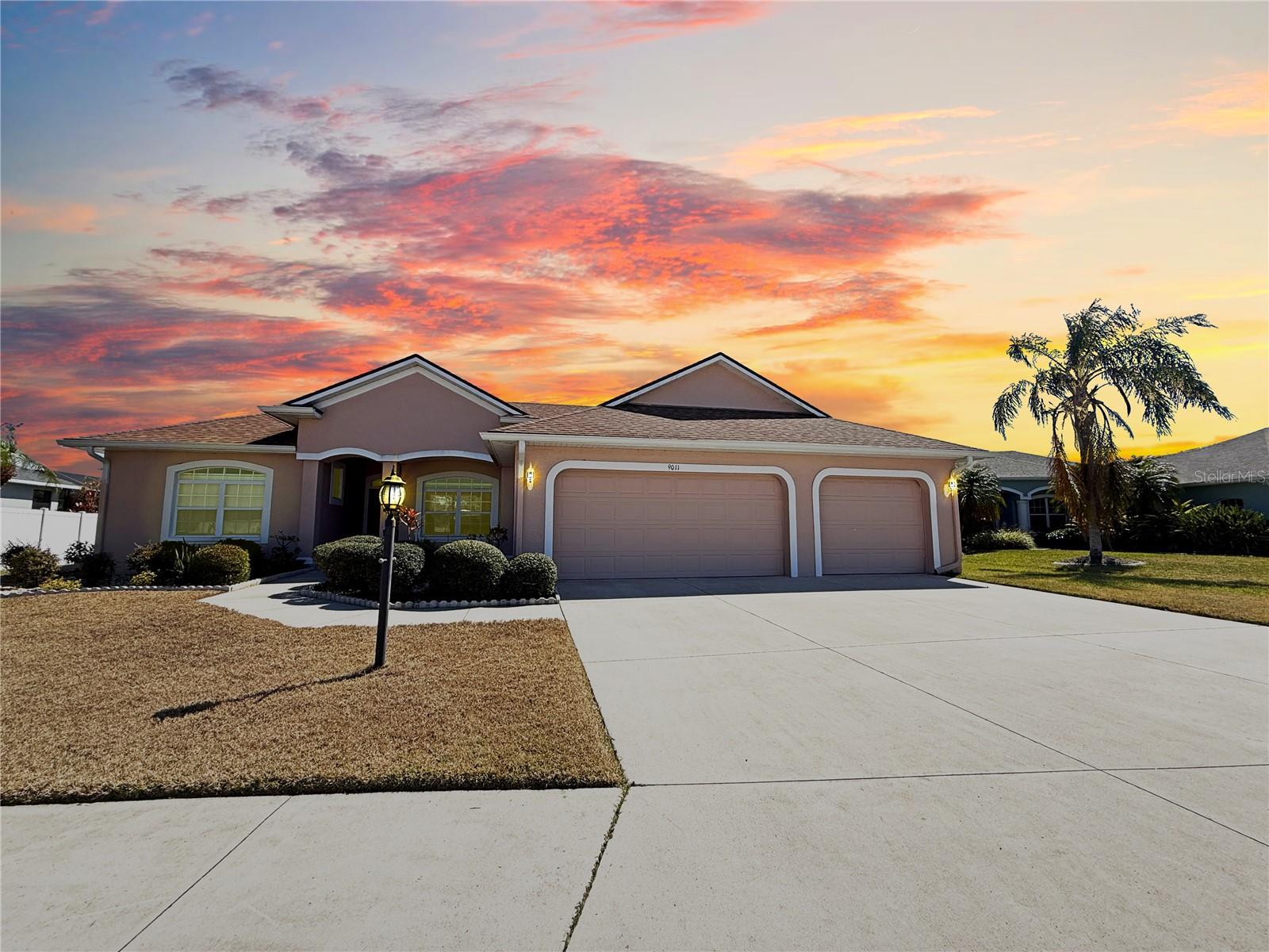 9011 Province St, Sarasota, FL 34240