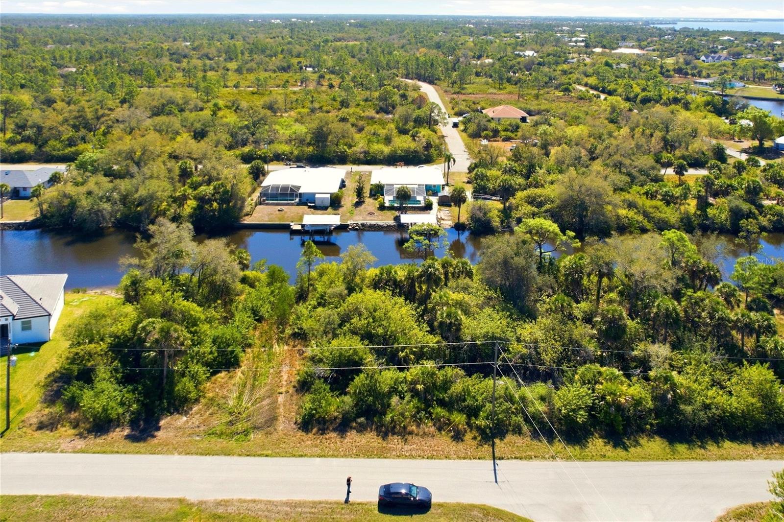 594 Mcdill Dr, Port Charlotte, FL 33953