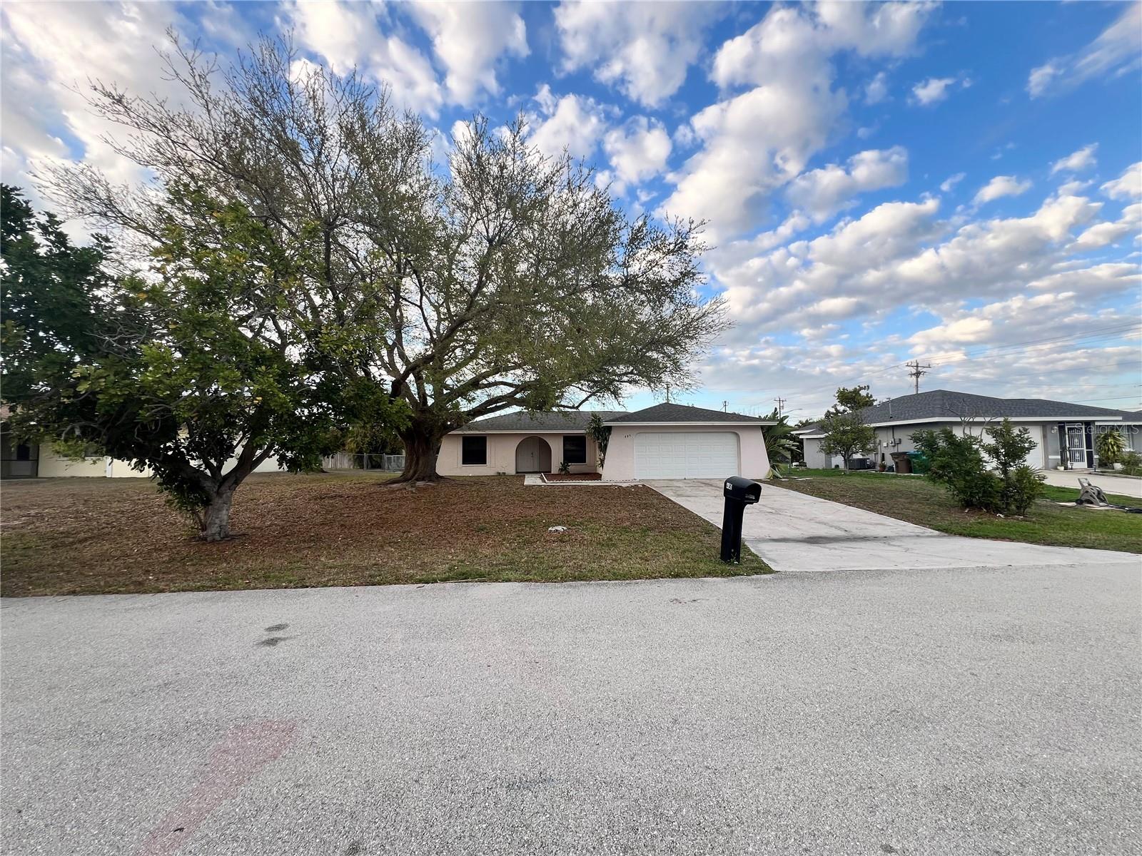 405 Sw 43rd Ln, Cape Coral, FL 33914