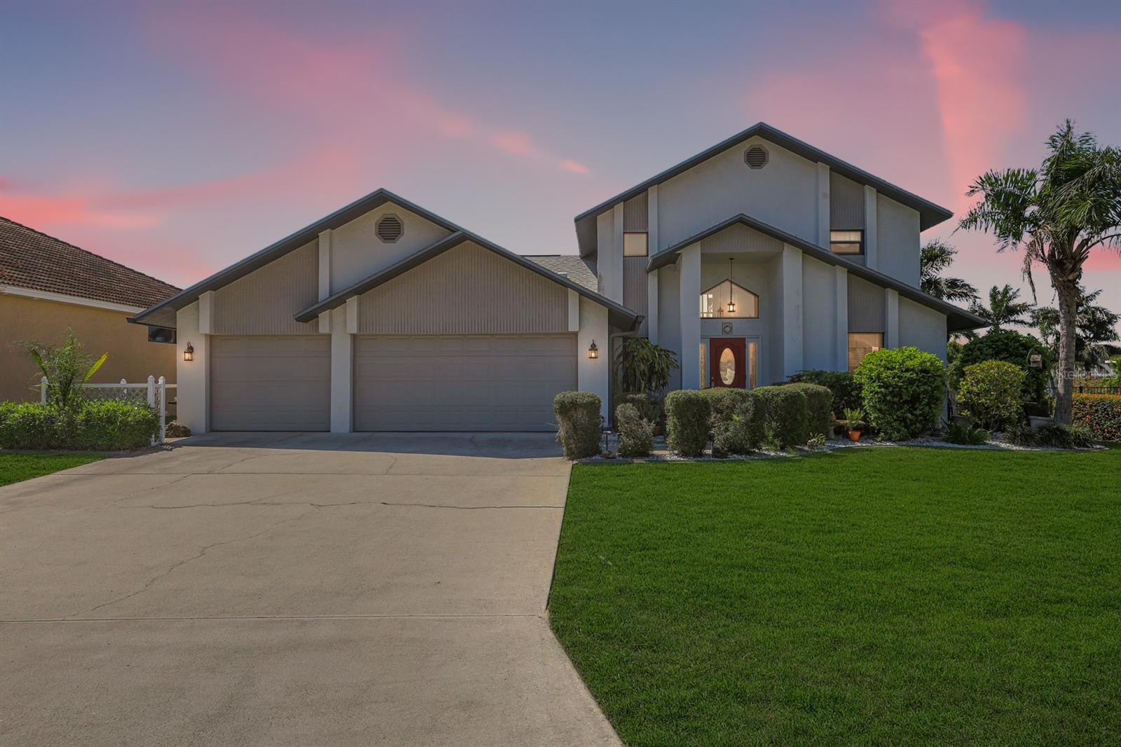 1904 Se 36th Ter, Cape Coral, FL 33904