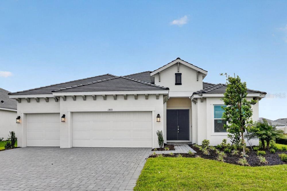 13831 Buchanan Dr, Palmetto, FL 34221