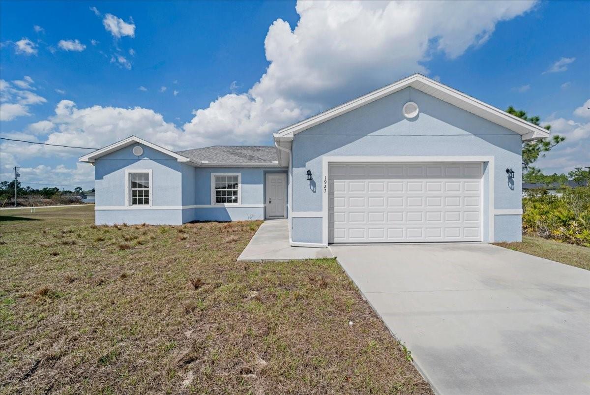 1927 Richmond Ave N, Lehigh Acres, FL 33972