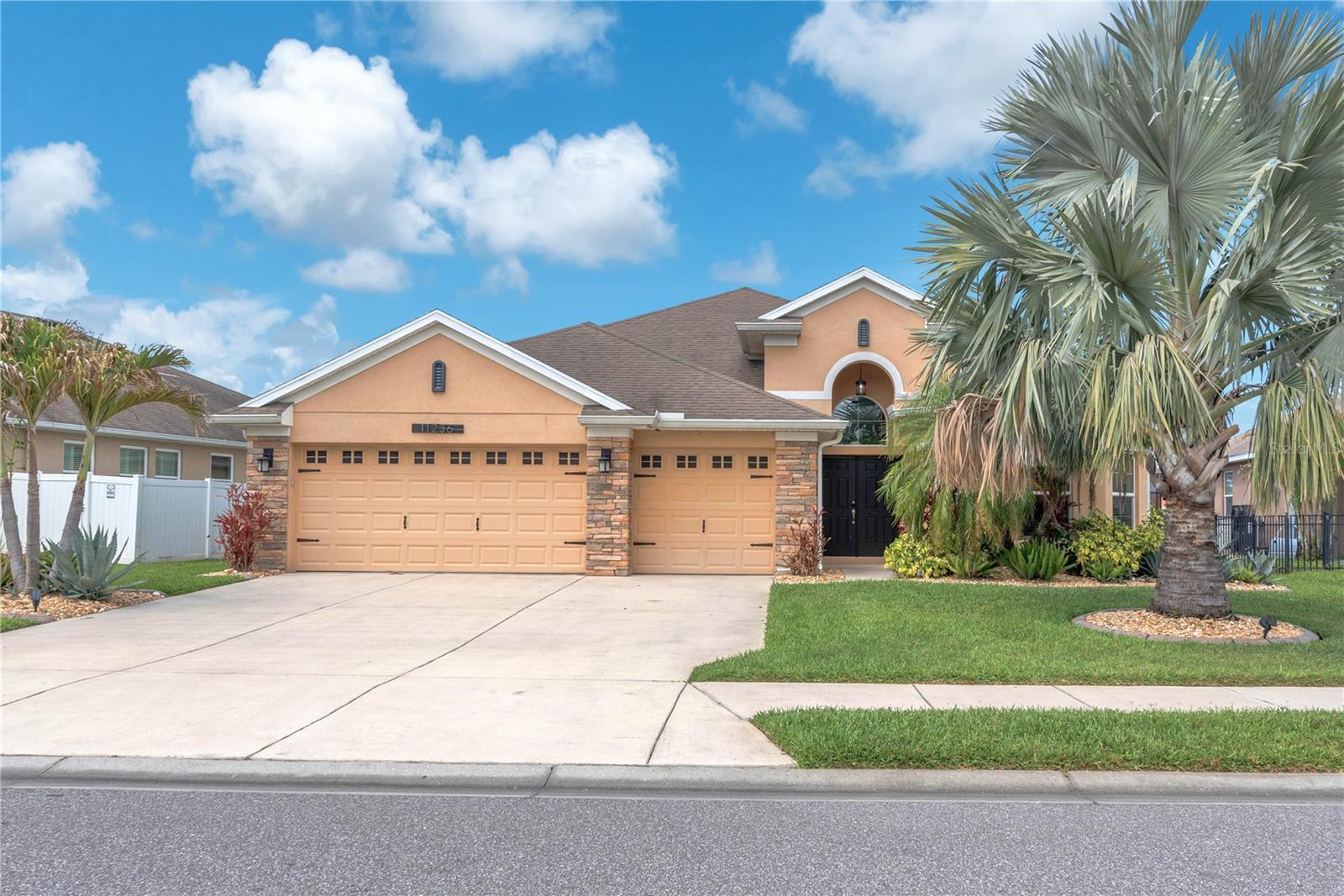 11236 77th St E, Parrish, FL 34219