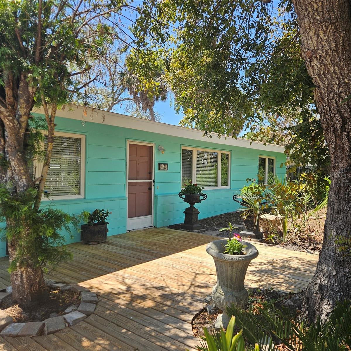 528 Ralph St, Siesta Key, FL 34242