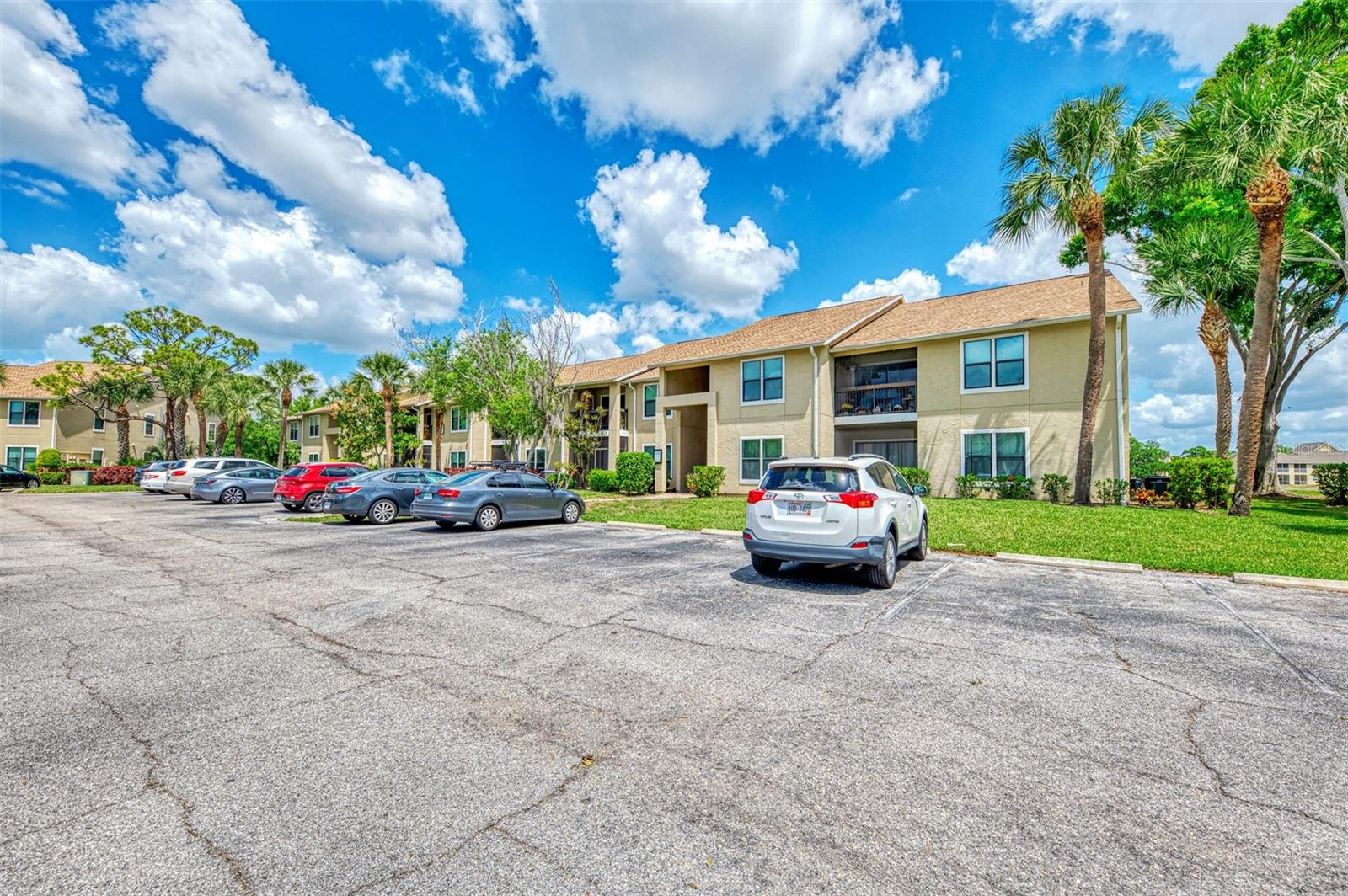 4045 Crockers Lake Blvd #11, Sarasota, FL 34238