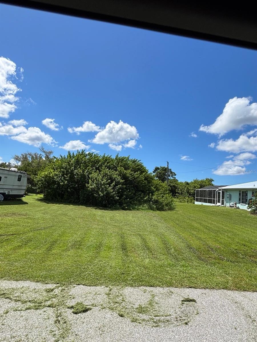 193 Garden Ave Nw, Port Charlotte, FL 33952