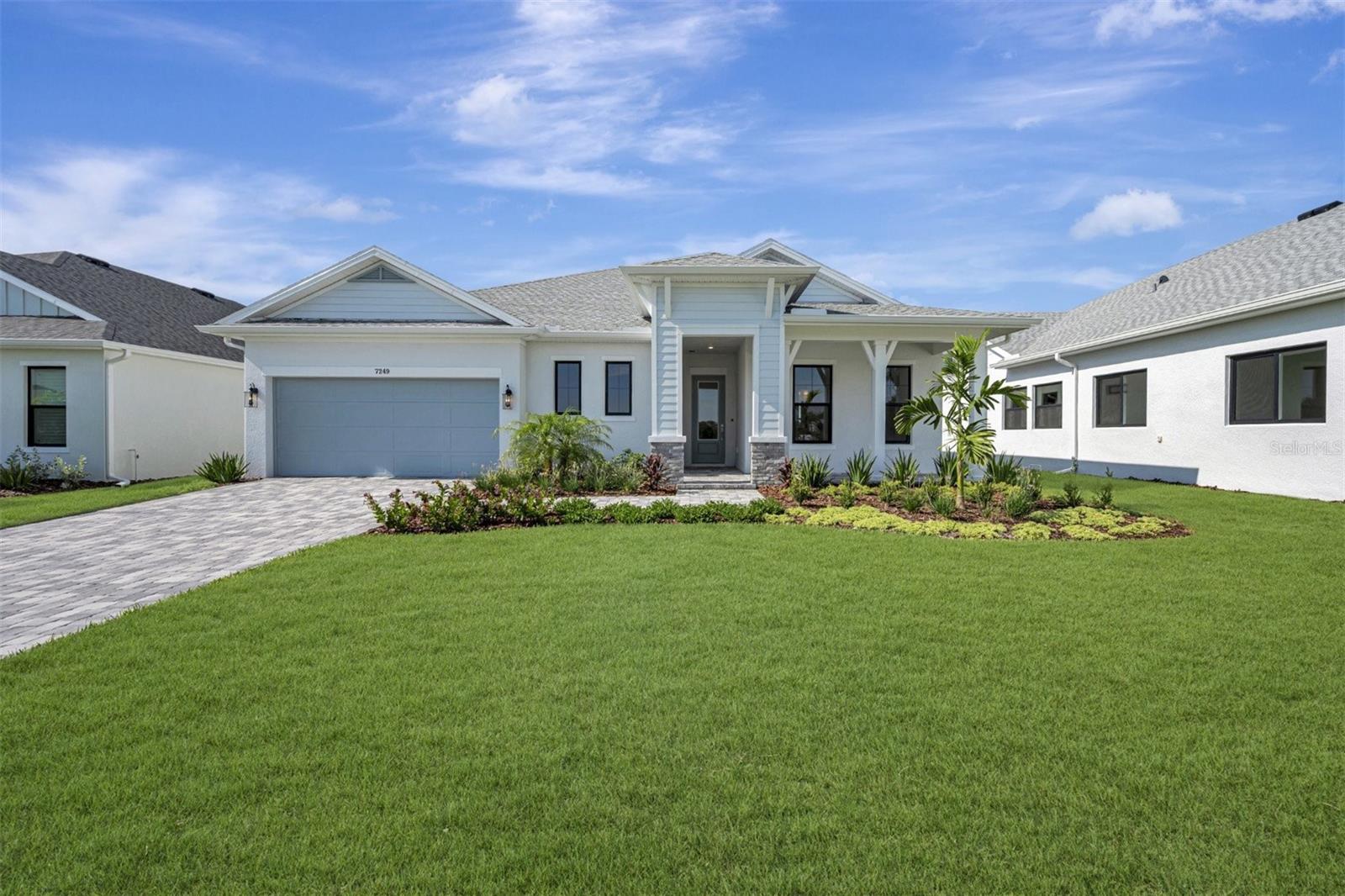 7249 Meadowshade Ct, Sarasota, FL 34241