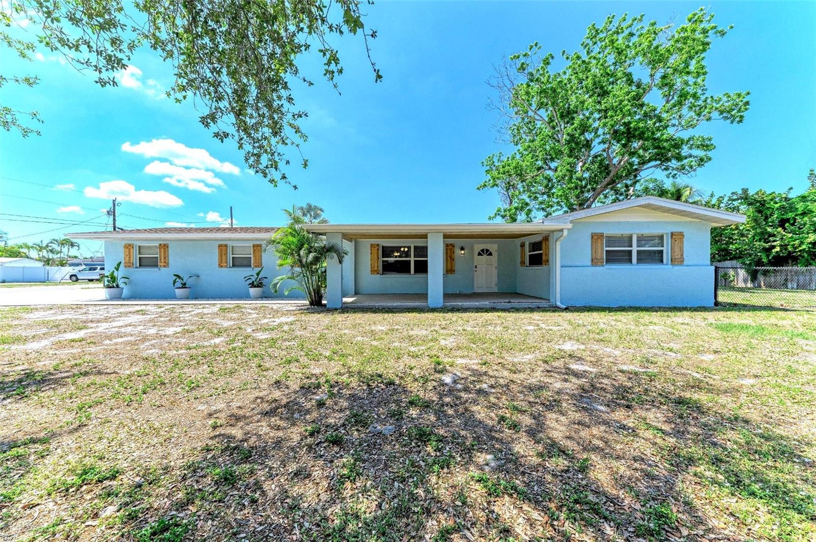2401 10th St W, Palmetto, FL 34221