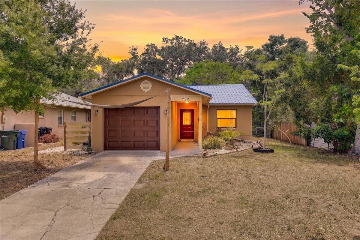 222 Glenwood Ave, Osprey, FL 34229