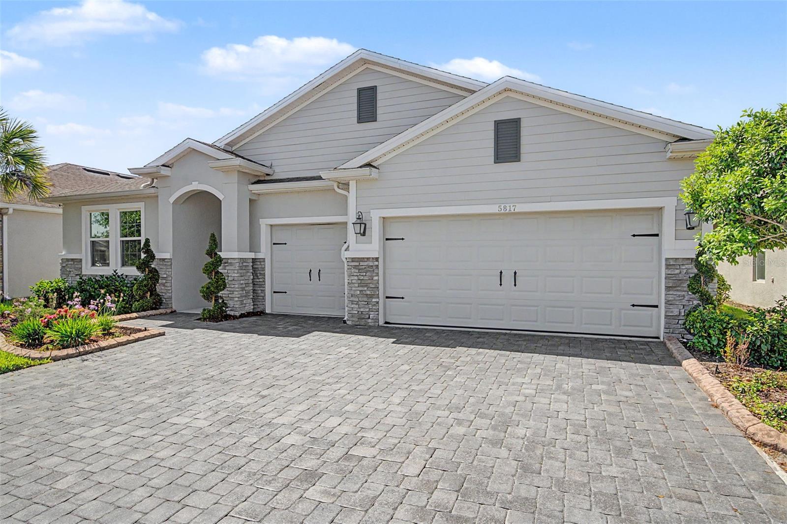 5817 Hevena Ct, Palmetto, FL 34221