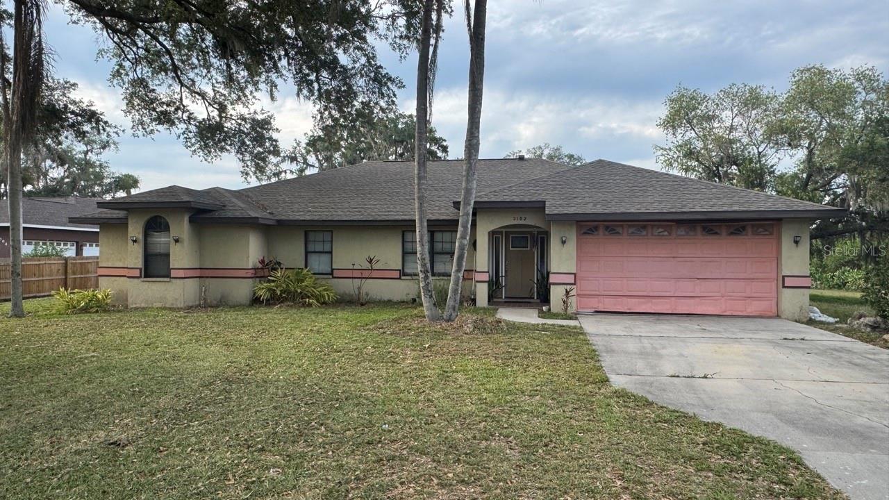 2102 28th Street Ct E, Palmetto, FL 34221