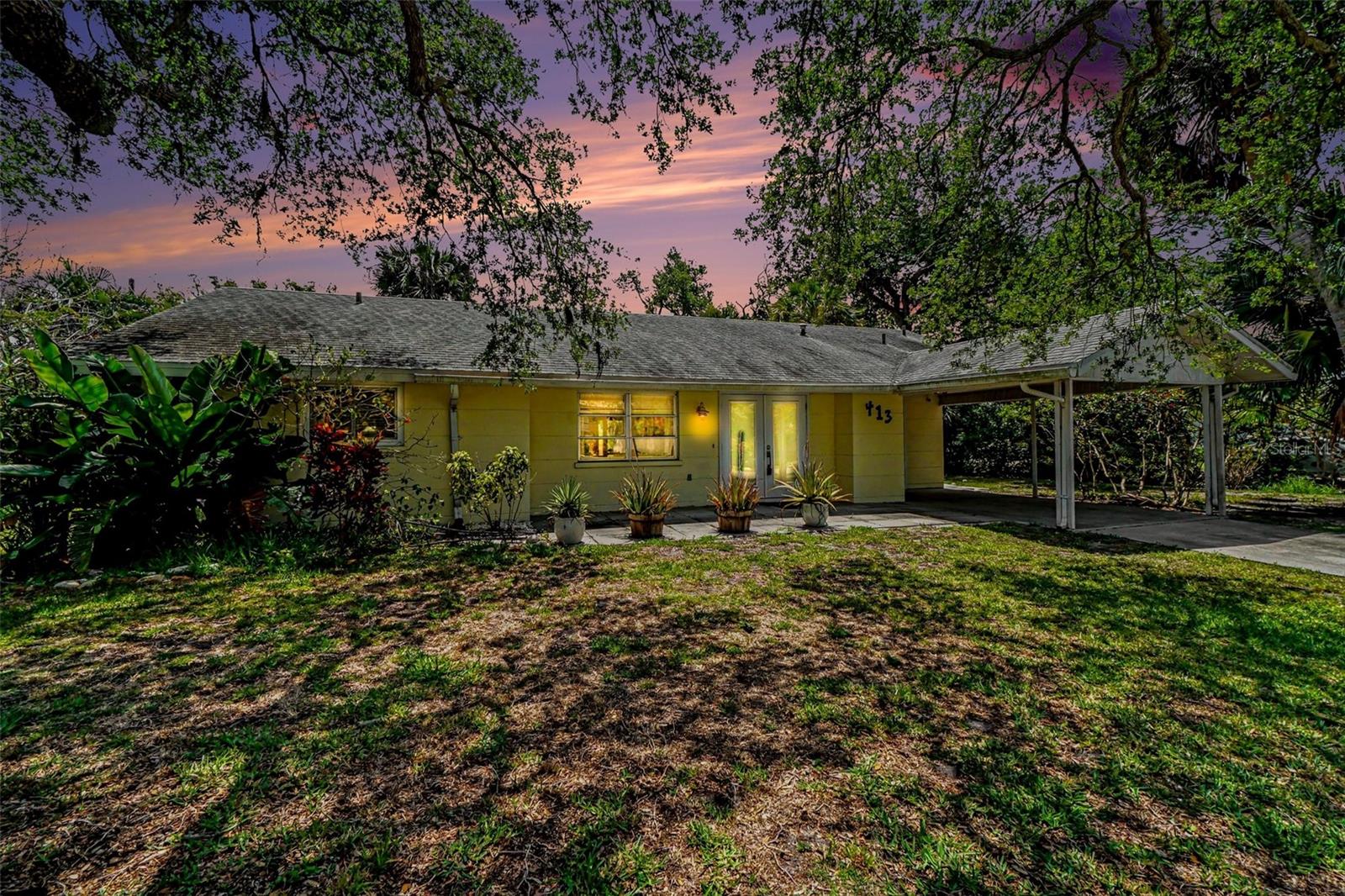 413 Pameto Rd, Nokomis, FL 34275