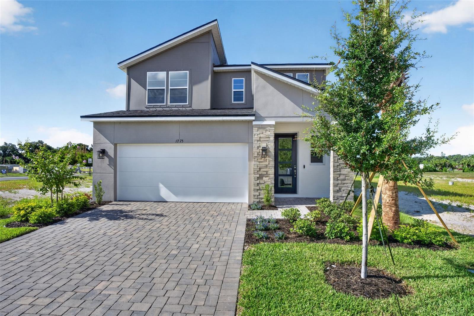 1775 Soaring Vida St, Palmetto, FL 34221