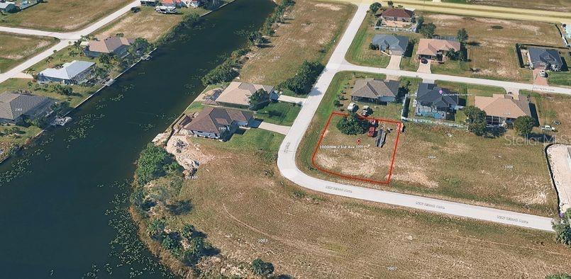 33 Nw 15th Ter, Cape Coral, FL 33993