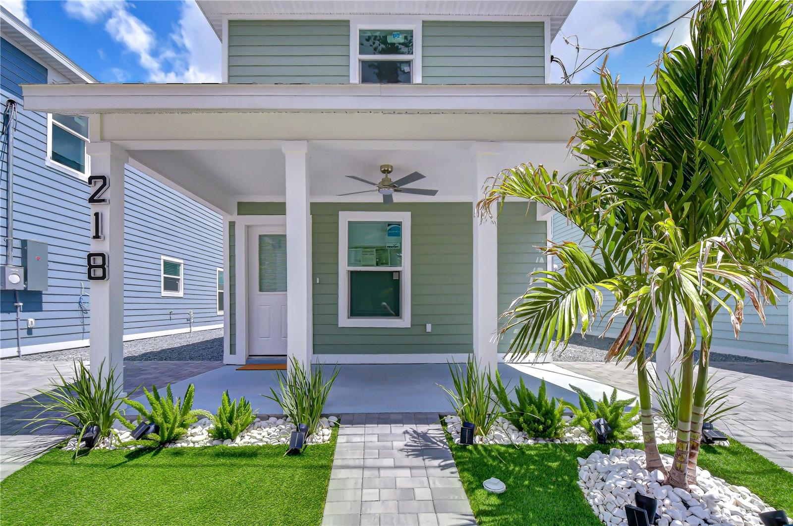 218 8th Avenue Dr W, Bradenton, FL 34205
