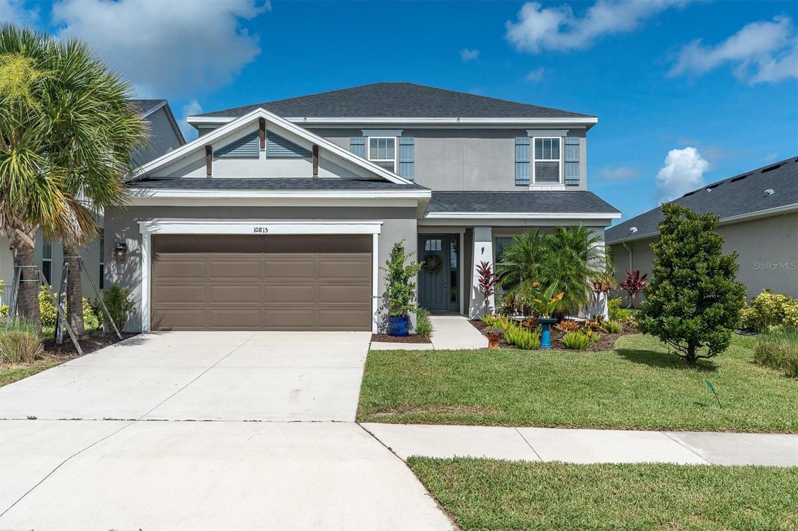 10815 Fieldstone Dr, Palmetto, FL 34221